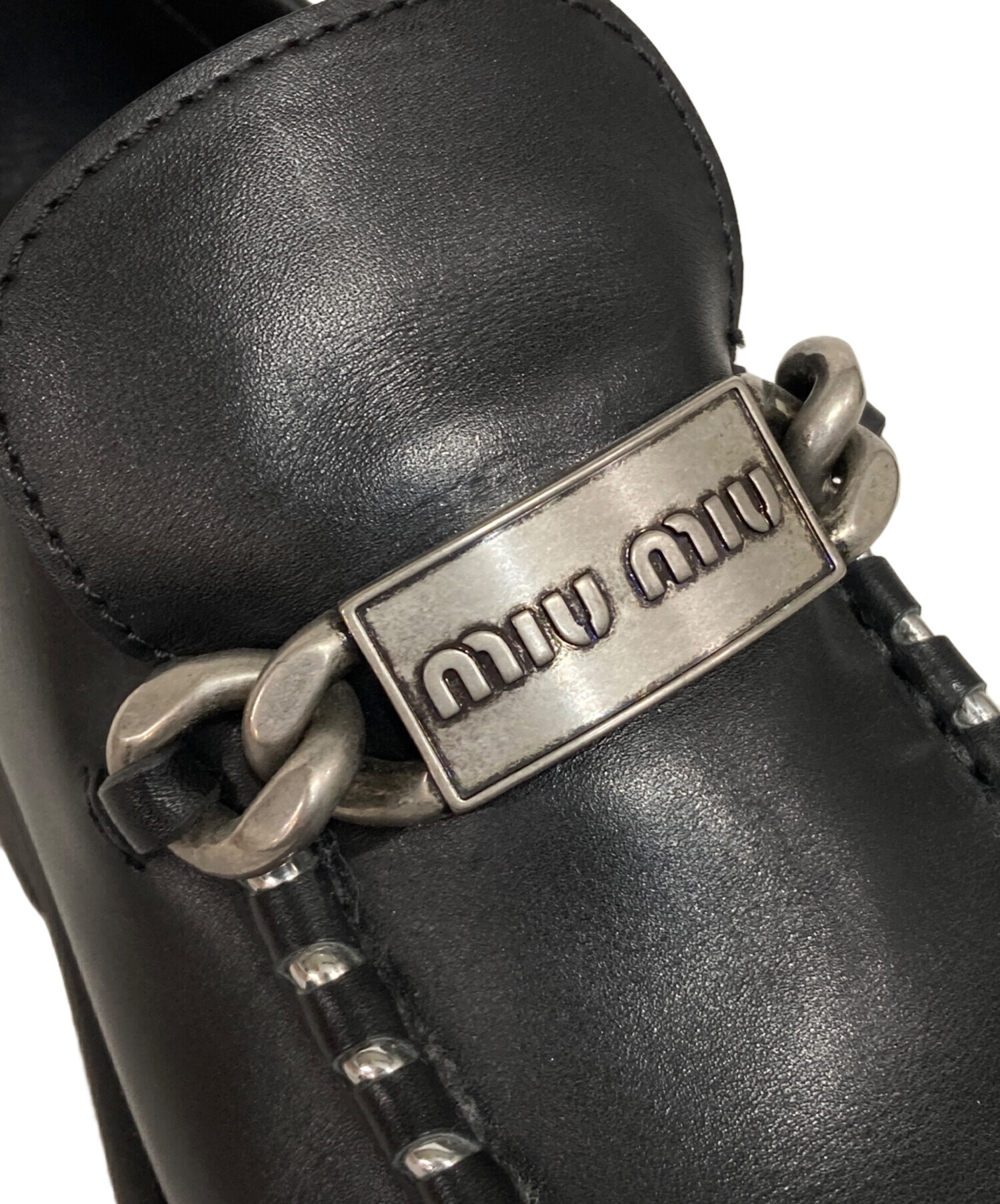 中古・古着通販】MIU MIU (ミュウミュウ) ロゴビットローファー