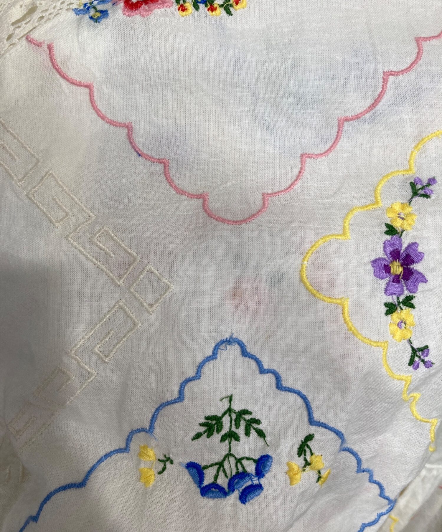 中古・古着通販】Freada (フリーダ) フラワーハンカチ刺繍キャミドレス