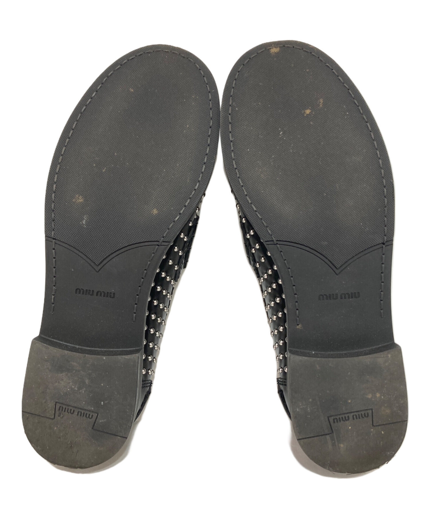 中古・古着通販】MIU MIU (ミュウミュウ) スタッズトリムローファー