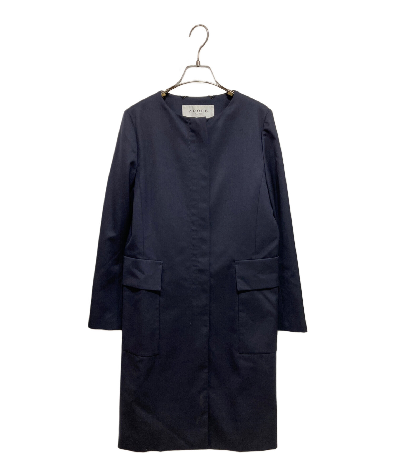 中古・古着通販】ADORE (アドーア) ノーカラーコート ネイビー サイズ