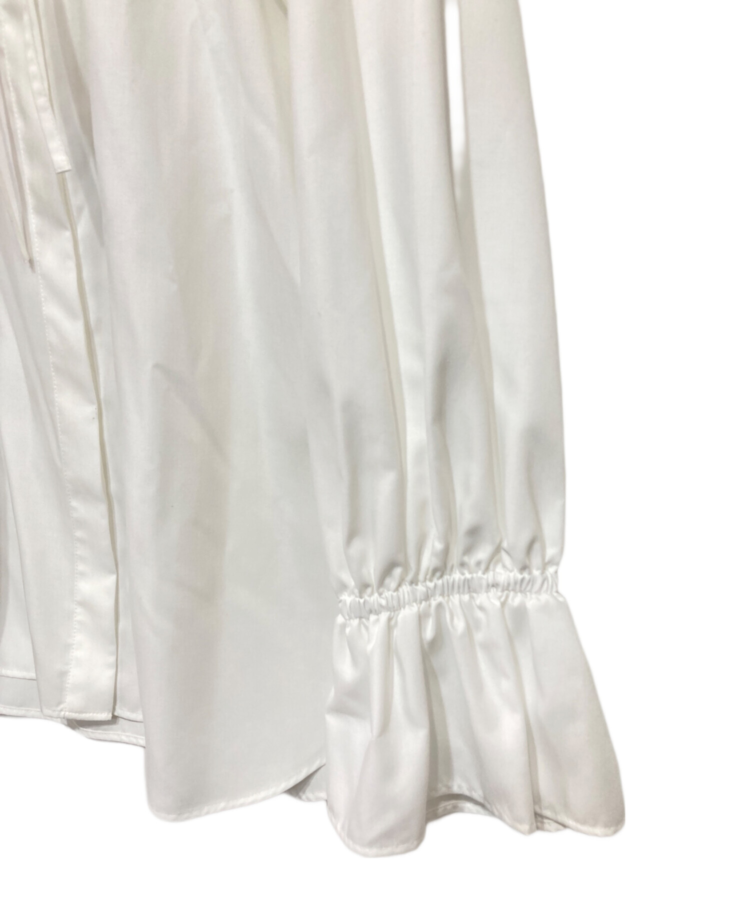 中古・古着通販】UNITED ARROWS (ユナイテッドアローズ) フリルカラー 中古・古着通販】UNITED ARROWS (ユナイテッドアローズ) フリルカラー