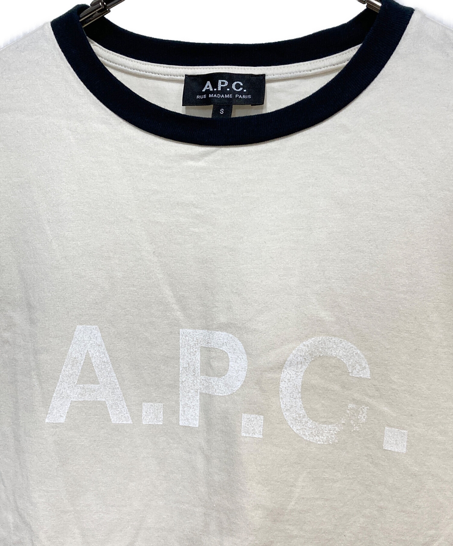A.P.C. IENA別注 リンガーTシャツ ベージュ S 中古・古着通販】A.P.C. (アーペーセー) IENA別注 リンガーTシャツ