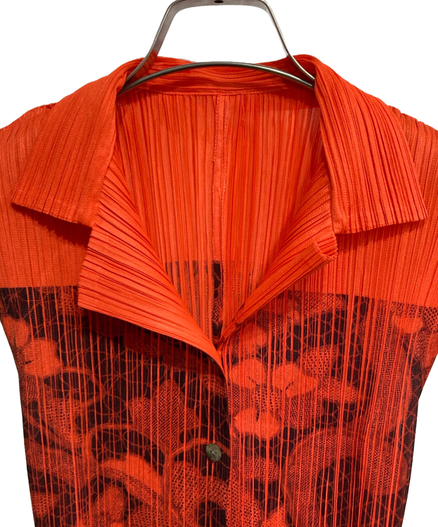 PLEATS PLEASE 赤 プリント タンクトップ　ベスト PLEATS PLEASE ISSEY MIYAKE（タンクトップ）のフリマアイテム一覧