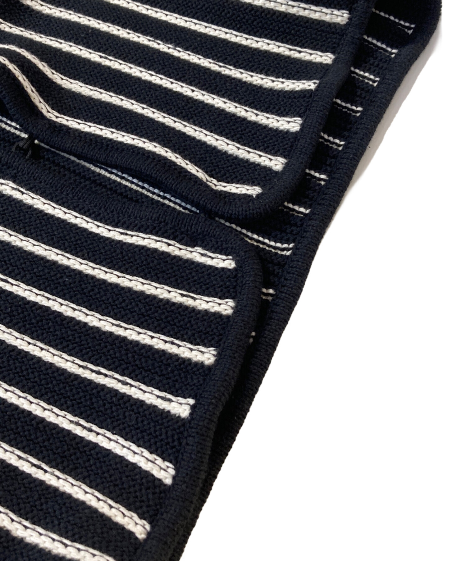 中古・古着通販】AMERI (アメリ) STRIPE SHORT KNIT CARDIGAN ブラック
