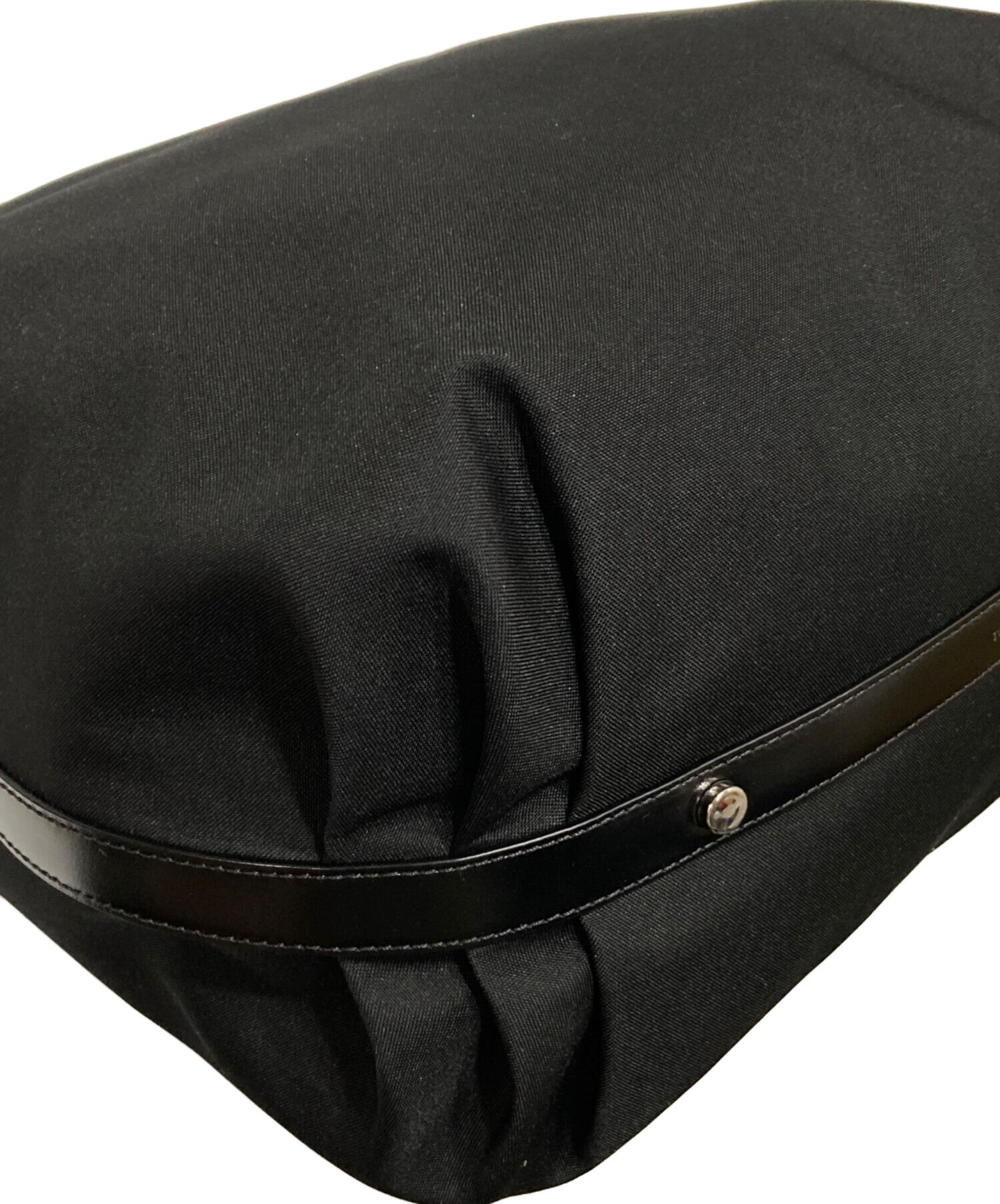 TOUT Y EST トゥティエ ショルダーバッグ  黒 【古着】【中古】【送料無料】 中古・古着通販】TOUT Y EST (トゥティエ) ショルダーバッグ / ボレ