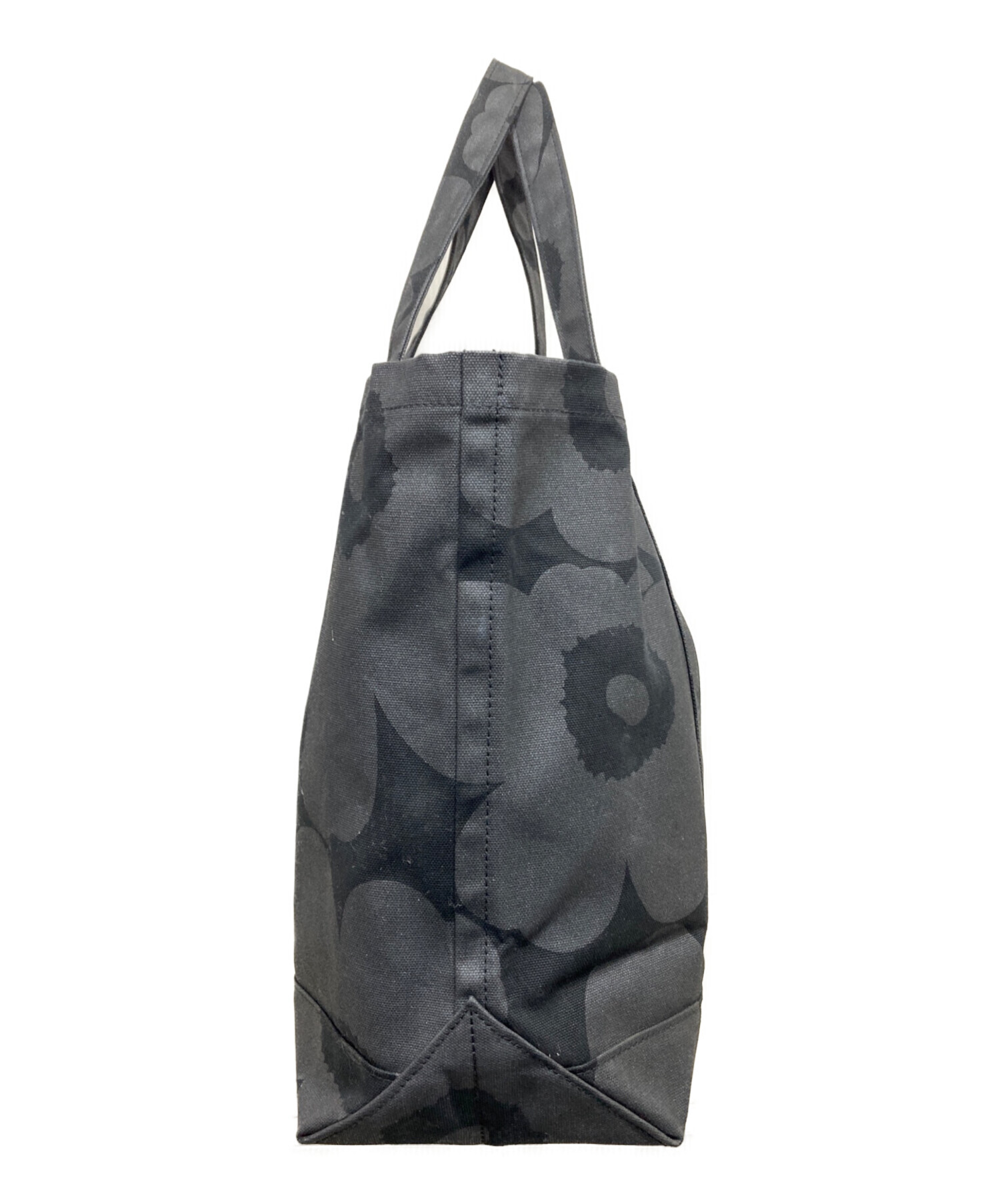 【未使用】marimekkoデニムトートバッグ/タグ付き 中古・古着通販】marimekko (マリメッコ) トートバッグ ブラック