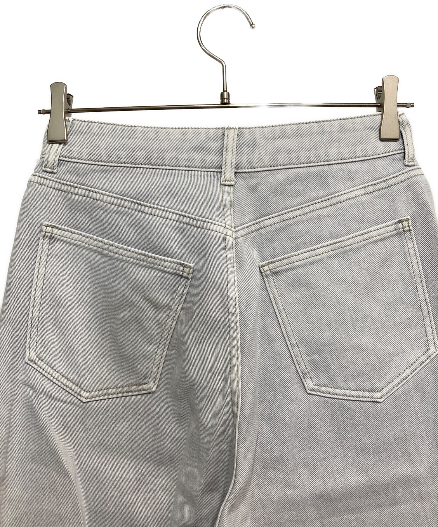 中古・古着通販】CADUNE (カデュネ) カーヴィーデニムパンツ グレー