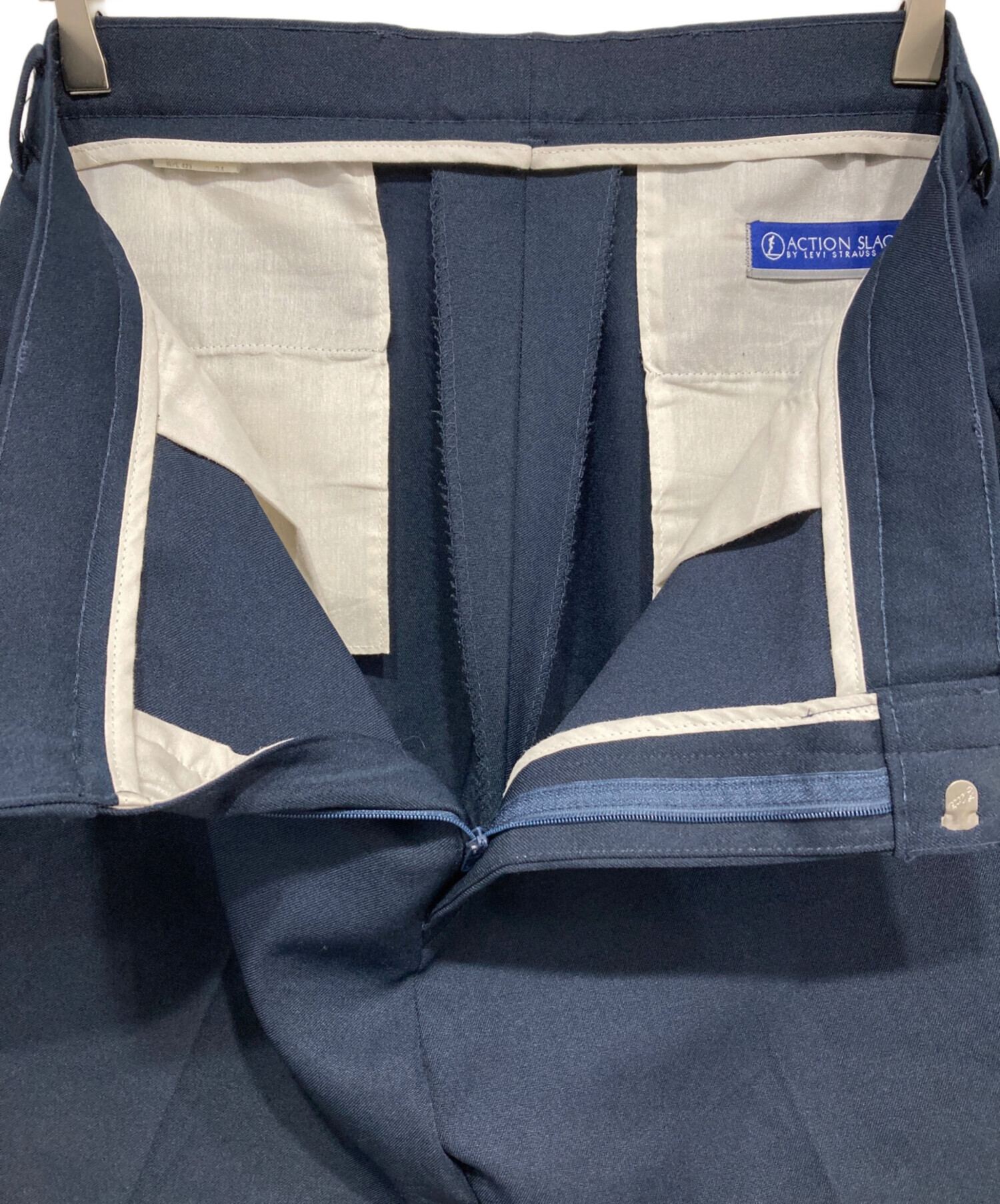中古・古着通販】LEVI'S (リーバイス) アクションスラックス ネイビー