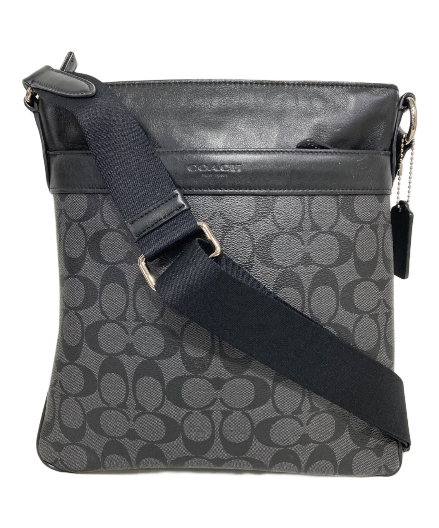 (*)様 COACH シグネチャー ショルダーバッグ ブラック 中古・古着通販】COACH (コーチ) シグネチャーショルダーバッグ