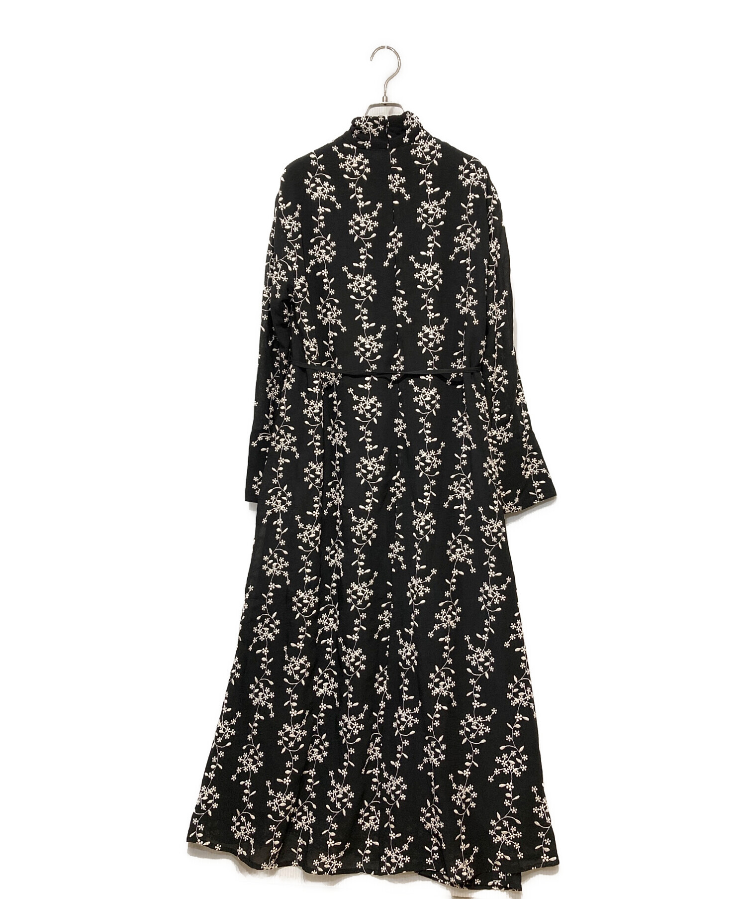 新品未使用タグ付き　クラネ　CLANE ワンピース　ブラック　1 中古・古着通販】CLANE (クラネ) ストライプフラワーエンブロイダリ