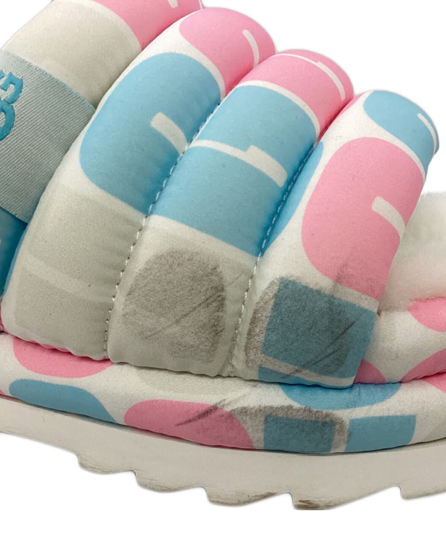 中古・古着通販】UGG (アグ) PRIDE SLIDE Pride Logo ホワイト サイズ