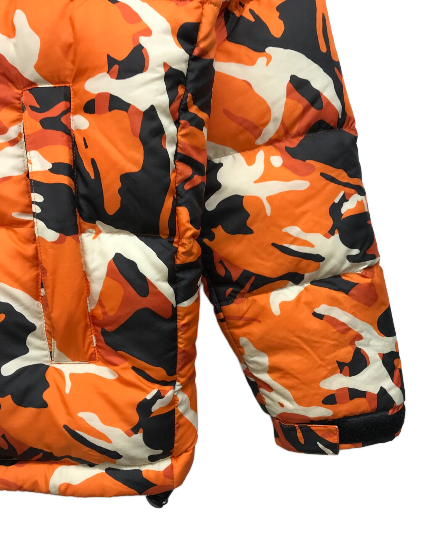 ぶ*う様 THE NORTH FACE ダウンジャケット M オレンジ・カモフラ 中古・古着通販】THE NORTH FACE (ザ ノース フェイス) ダウン