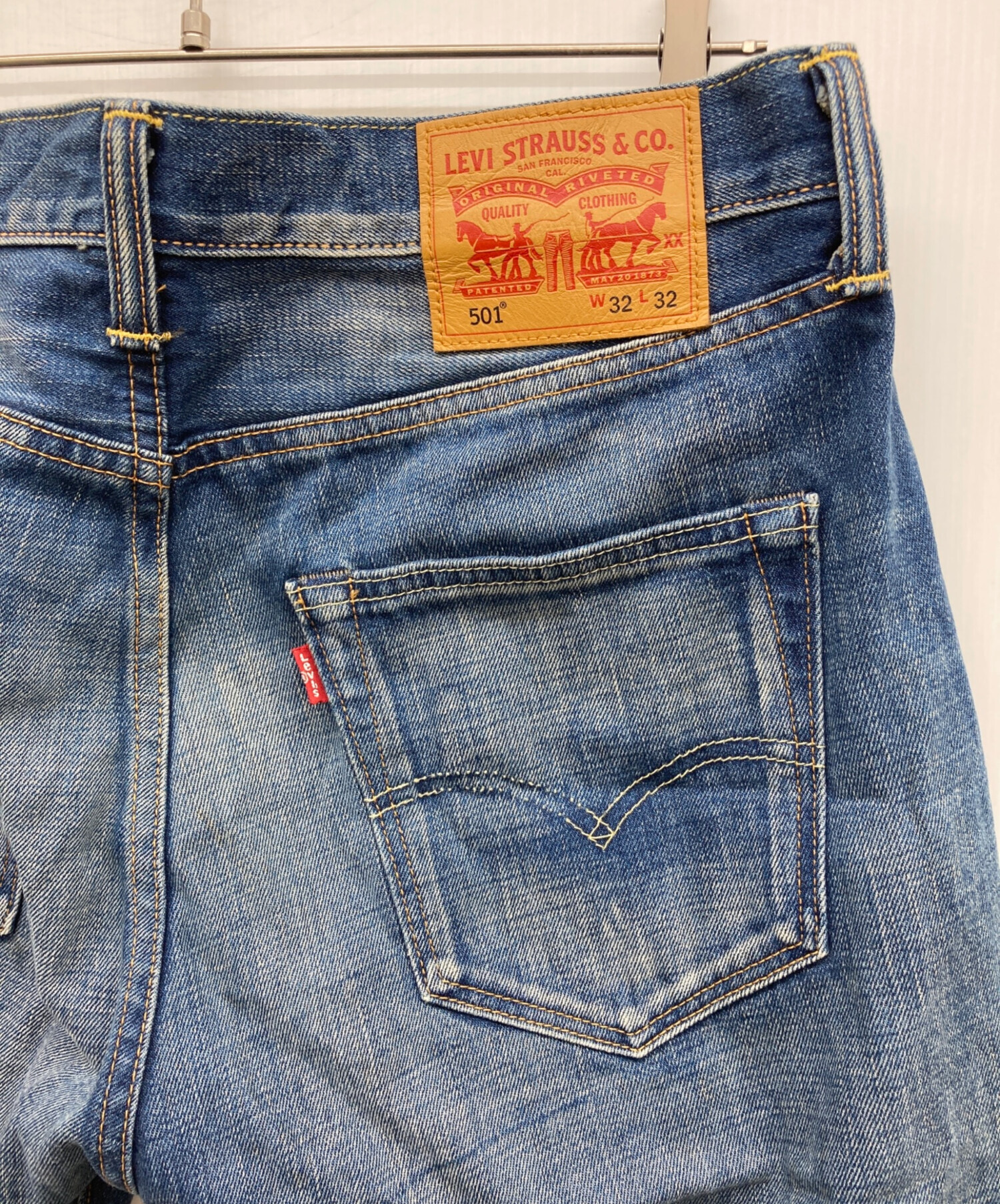 ビッグサイズデニム】 Levi's 501 W42 L32 Vステッチ 中古・古着