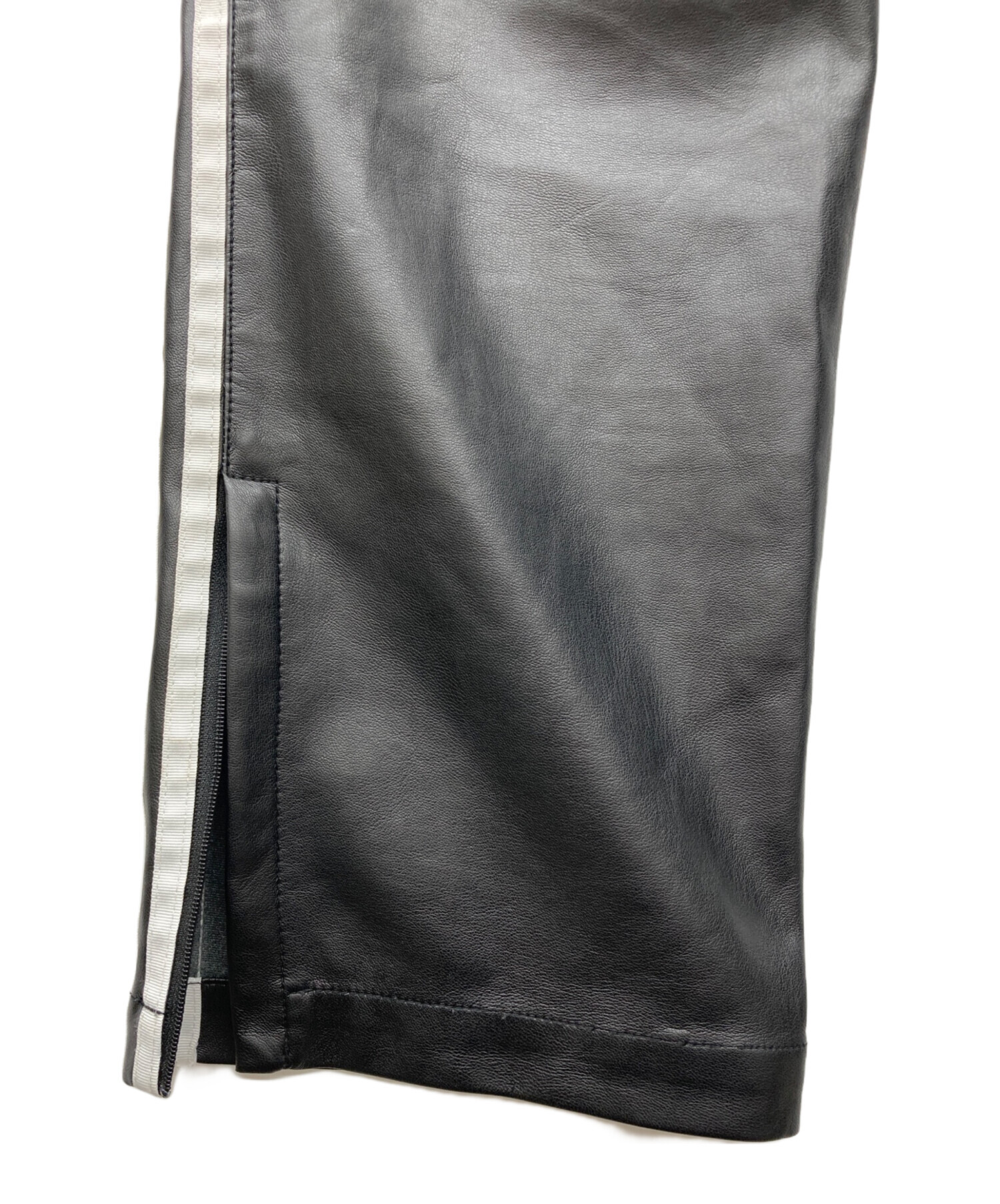 中古・古着通販】adidas (アディダス) フェイクレザートラックパンツ