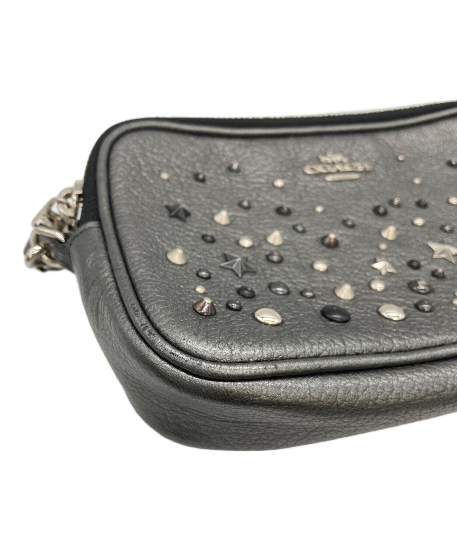 COACH スタッズ付きショルダーバッグ 中古・古着通販】COACH (コーチ) スタッズショルダーバッグ