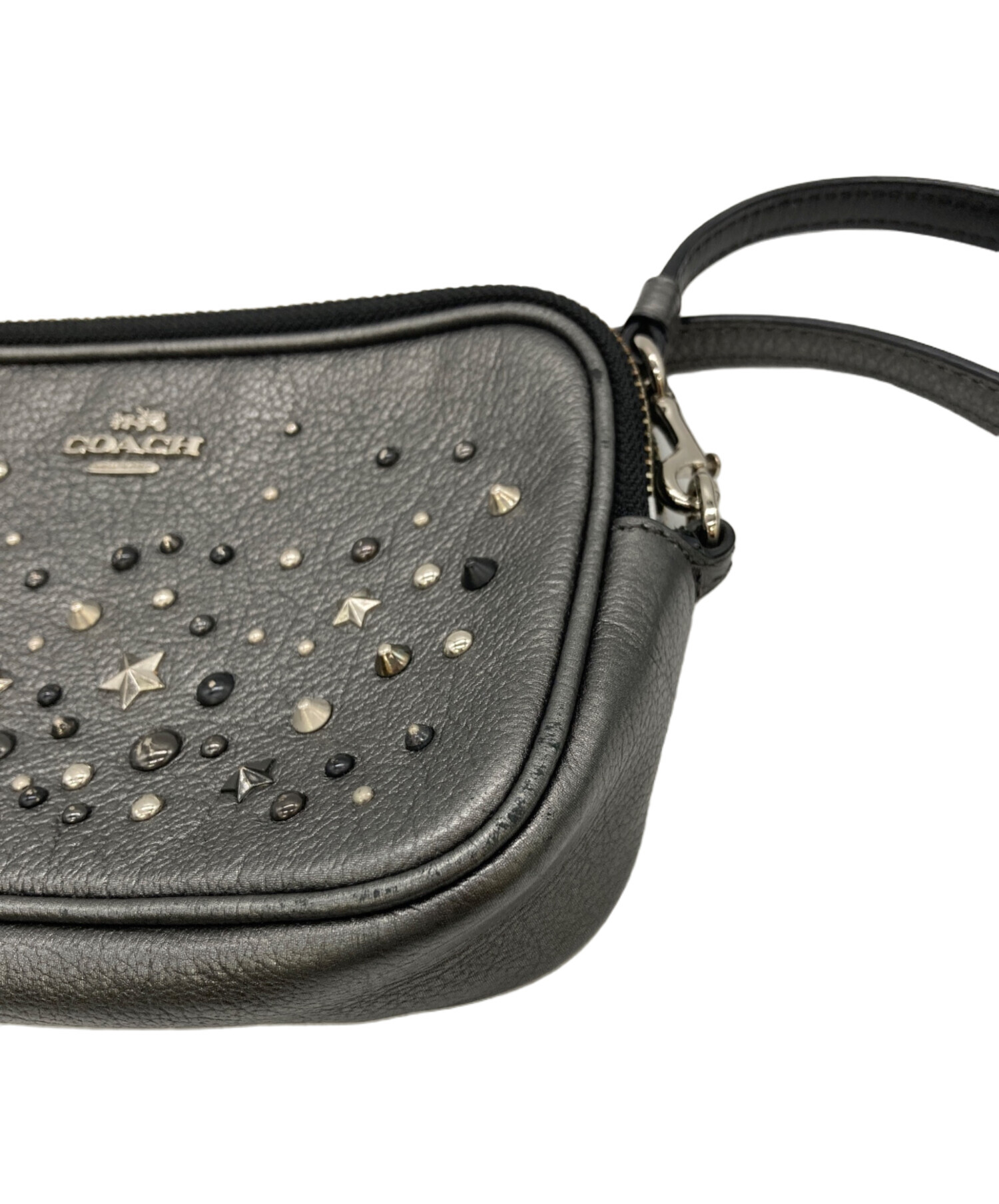 中古・古着通販】COACH (コーチ) スタッズショルダーバッグ シルバー 