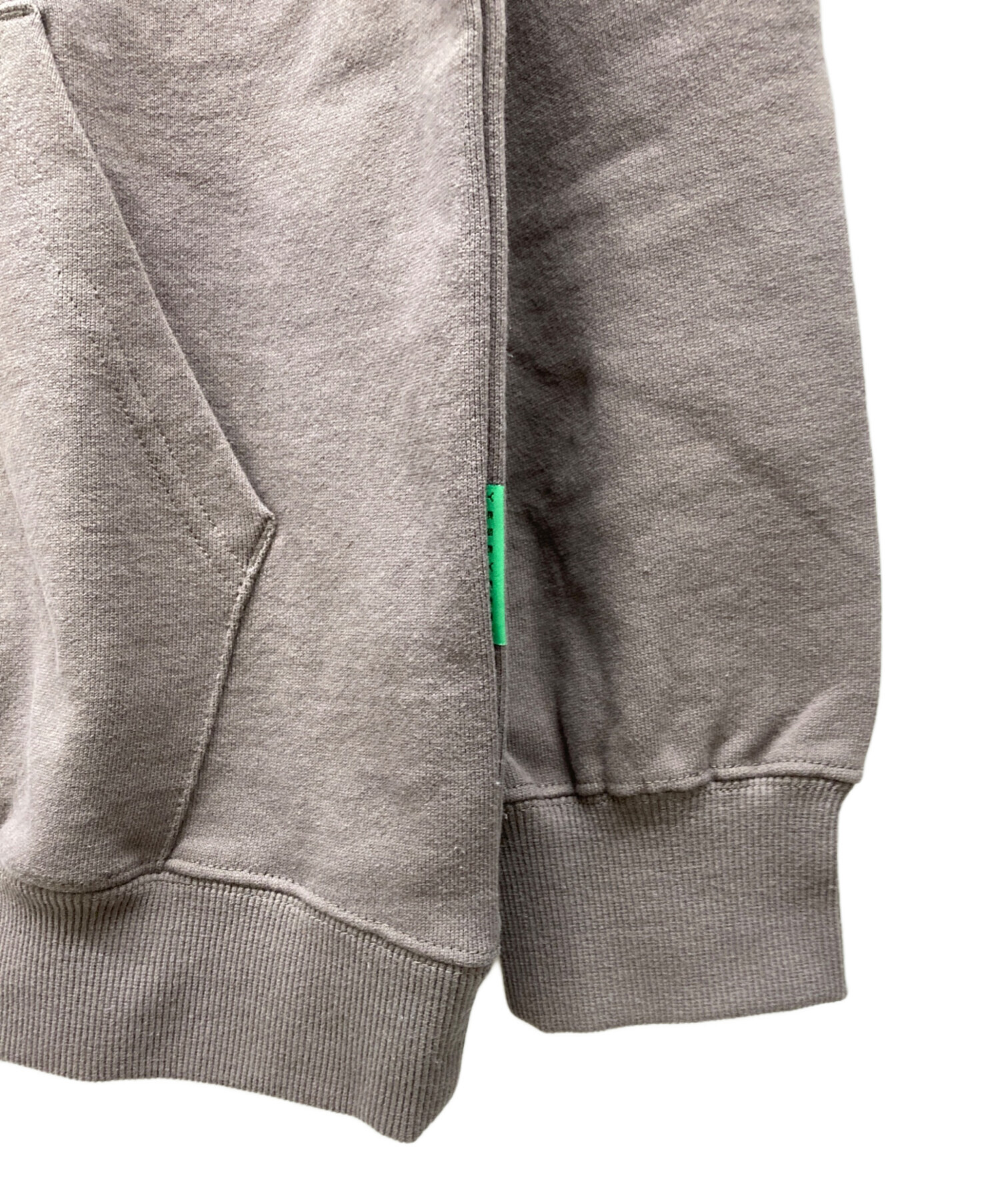 中古・古着通販】YESEYESEE (イエスアイシー) Arch Logo Hoodie 