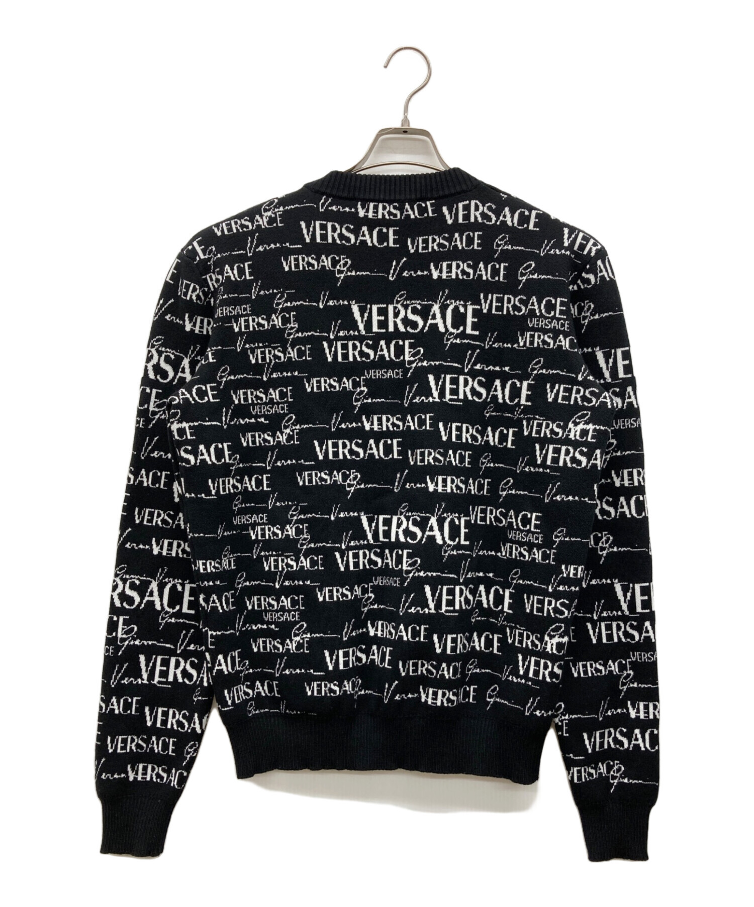 中古・古着通販】VERSACE (ヴェルサーチェ) 総柄ロゴジャカートニット