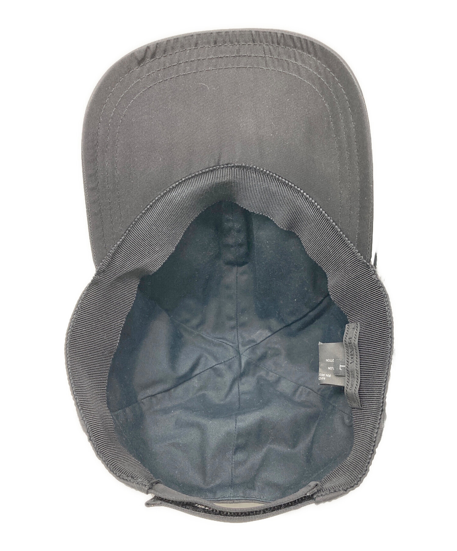 美品 PRADA L(59cm) 定価¥90,000程 ナイロンキャップ 美品 PRADA L(59cm) 定価¥90,000程 ナイロンキャップ