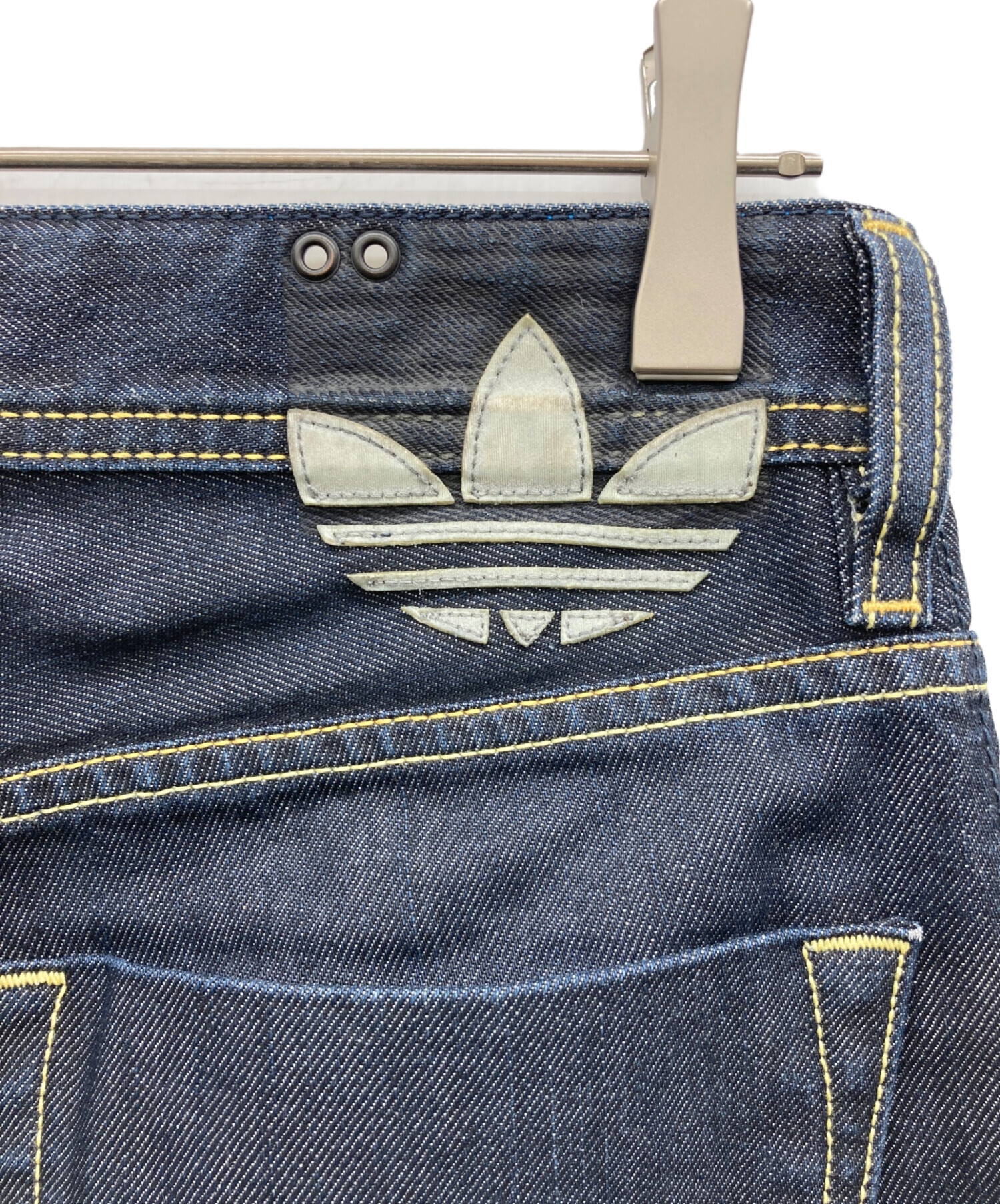美品 希少 廃盤品 アディダス ディーゼル コラボ デニム トレフォイル W32 希少廃盤品✨】DIESEL × adidas コラボデニム - メルカリ