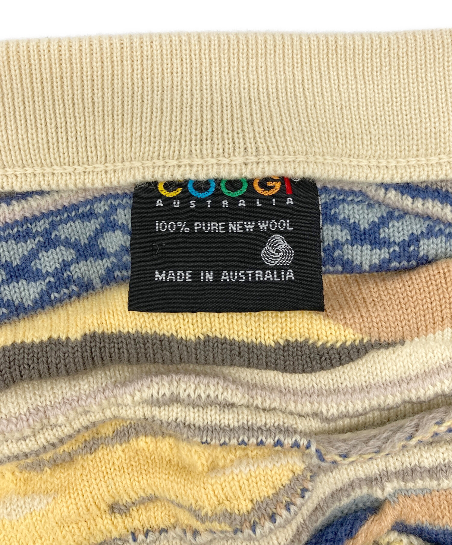 COOGI マフラー 3Dニット幾何学模様 ウール マルチカラー Y2K 中古・古着通販】Coogi (クージー) 3Dマフラー マルチカラー｜ブランド