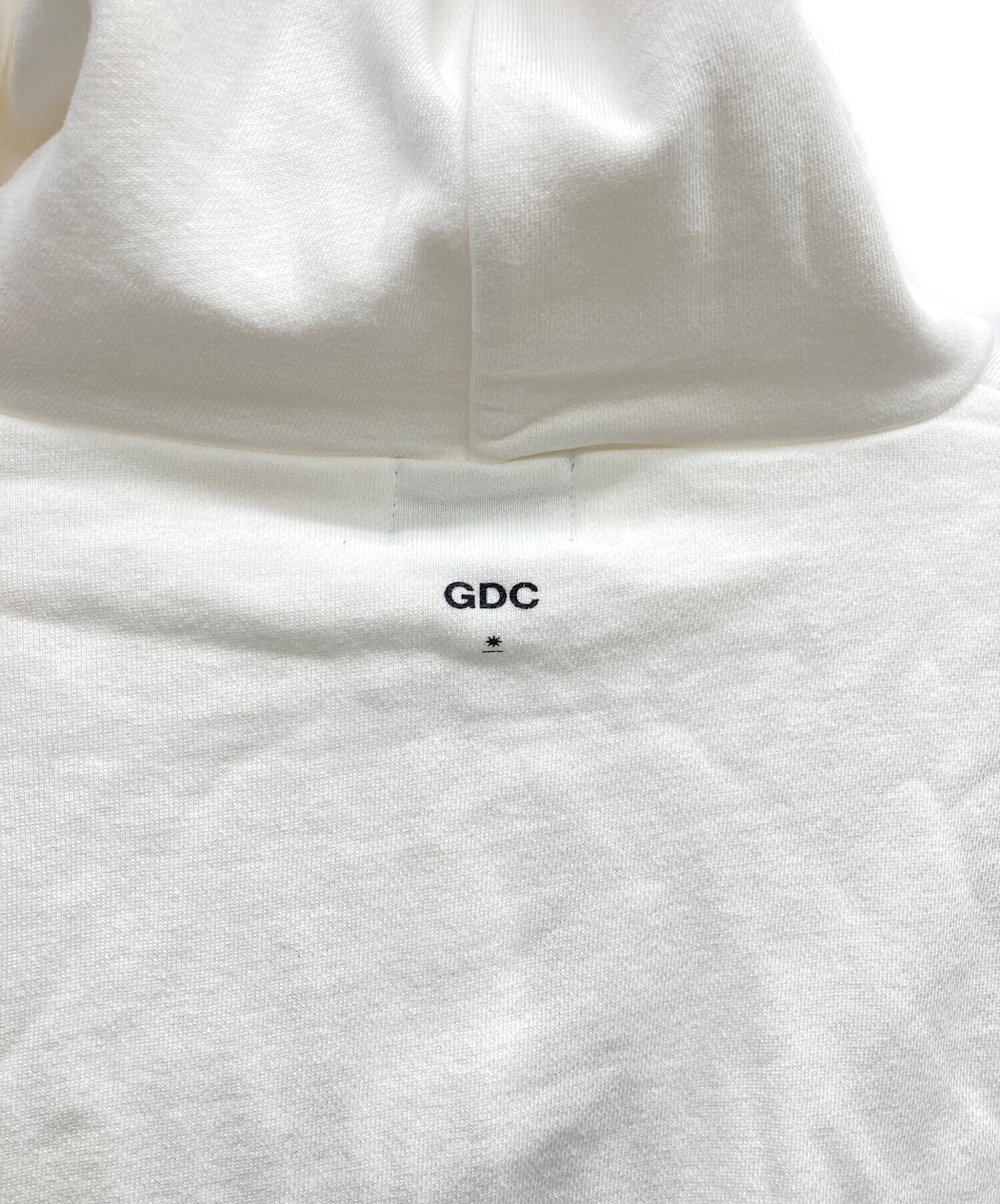 中古・古着通販】GDC (ジーディーシー) パーカー ホワイト サイズ:M