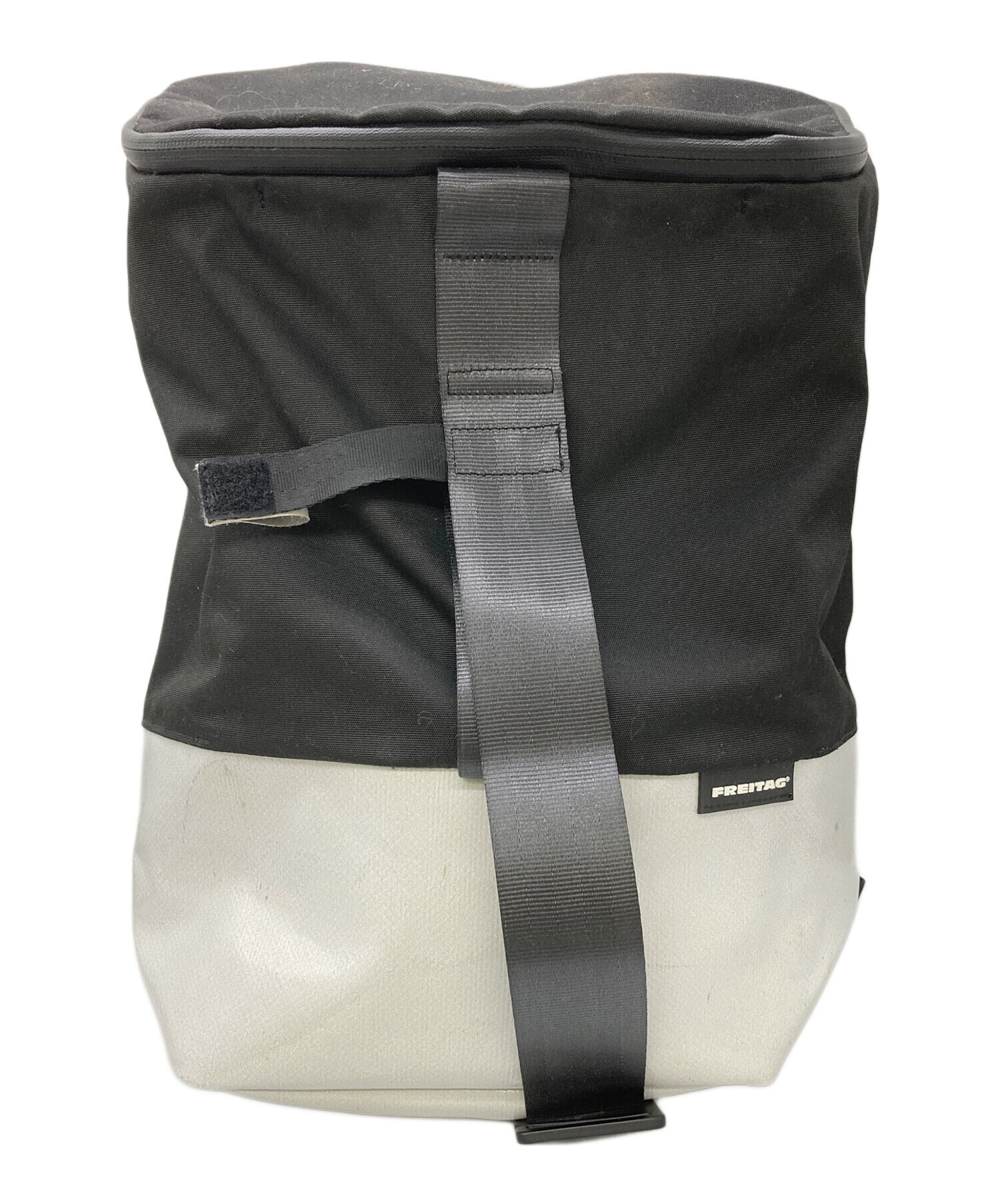 中古・古着通販】FREITAG (フライターグ) リュック ブラック サイズ 中古・古着通販】FREITAG (フライターグ) リュック ブラック サイズ