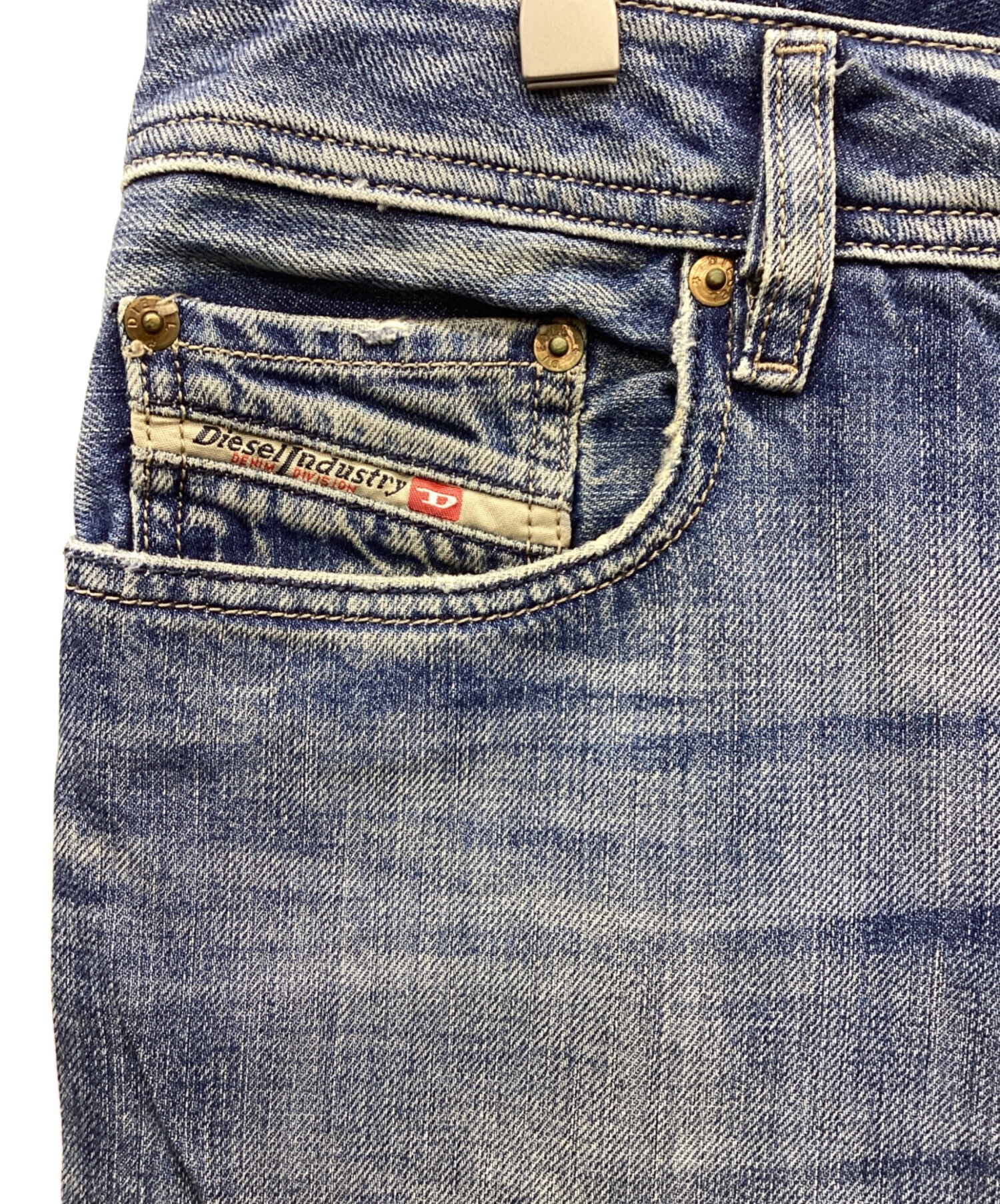 【新品】DIESEL デニム THYTAN W32 L32 中古・古着通販】DIESEL (ディーゼル) デニムパンツ インディゴ サイズ
