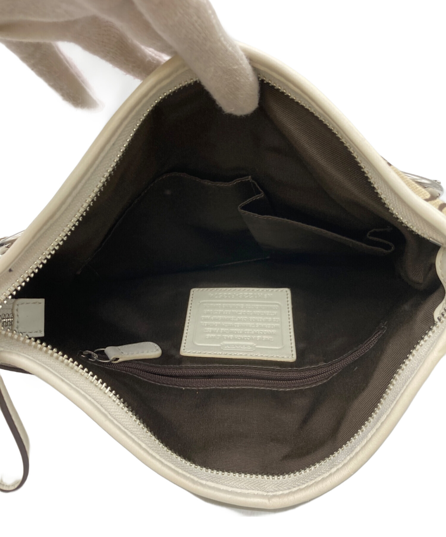 中古・古着通販】COACH (コーチ) シグネチャーショルダーバッグ