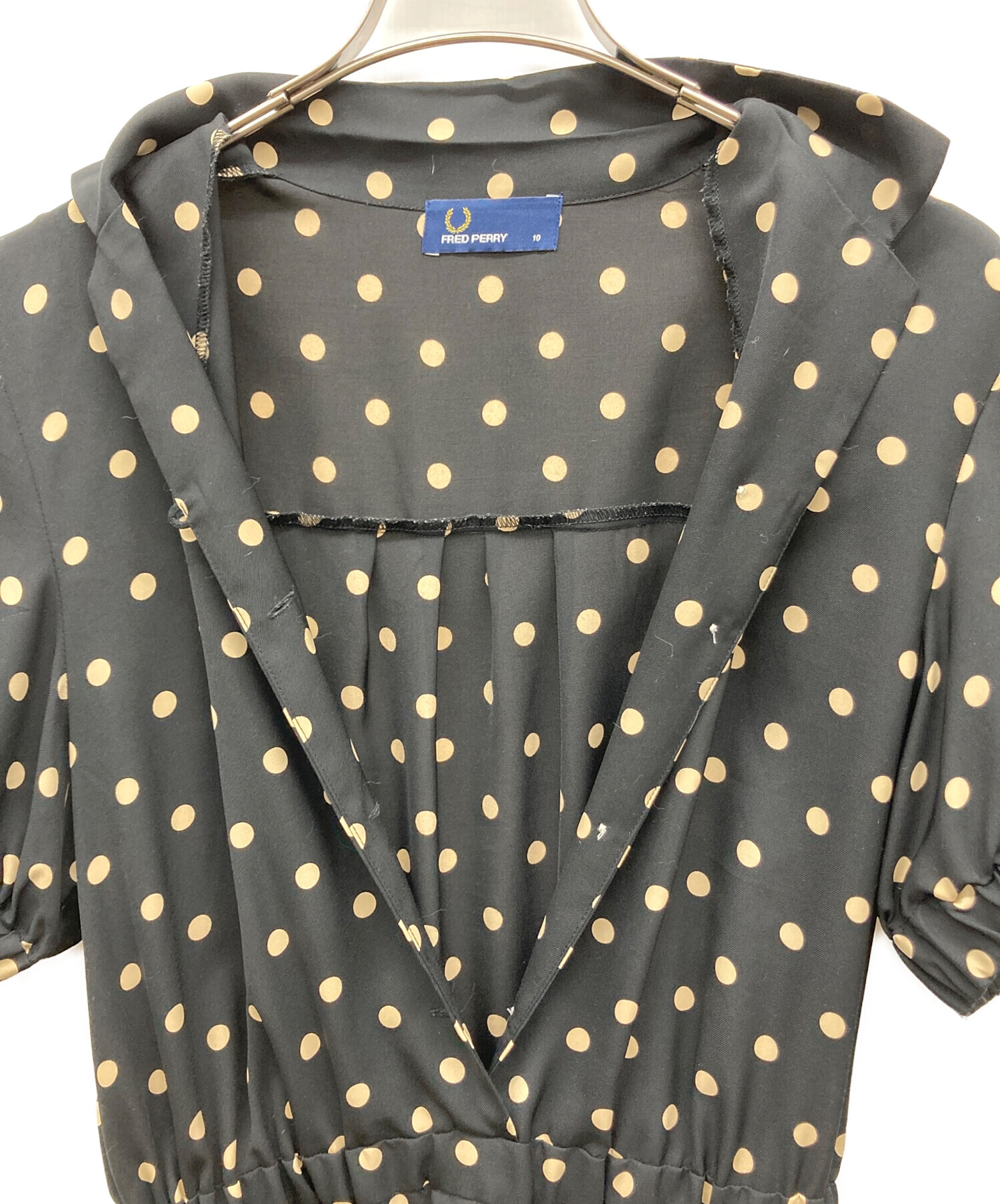 FRED PERRY ドット柄 半袖シャツワンピース 中古・古着通販】FRED PERRY (フレッドペリー) ドット柄半袖ワンピース