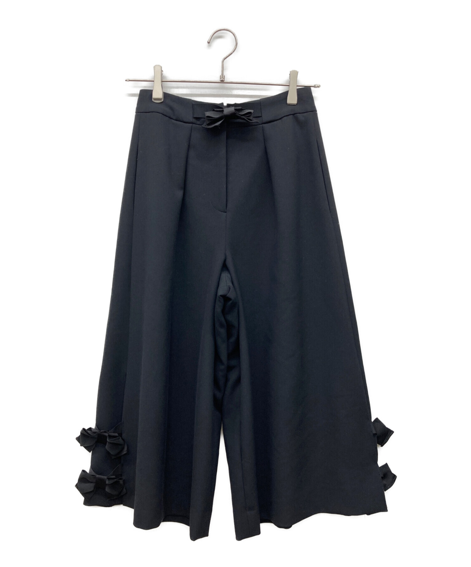 新品　エムズグレイシー（M'S GRACY）濃紺裾にリボン付きパンツ　サイズ40 中古・古着通販】M'S GRACY (エムズグレイシー) リボン付きクロップド