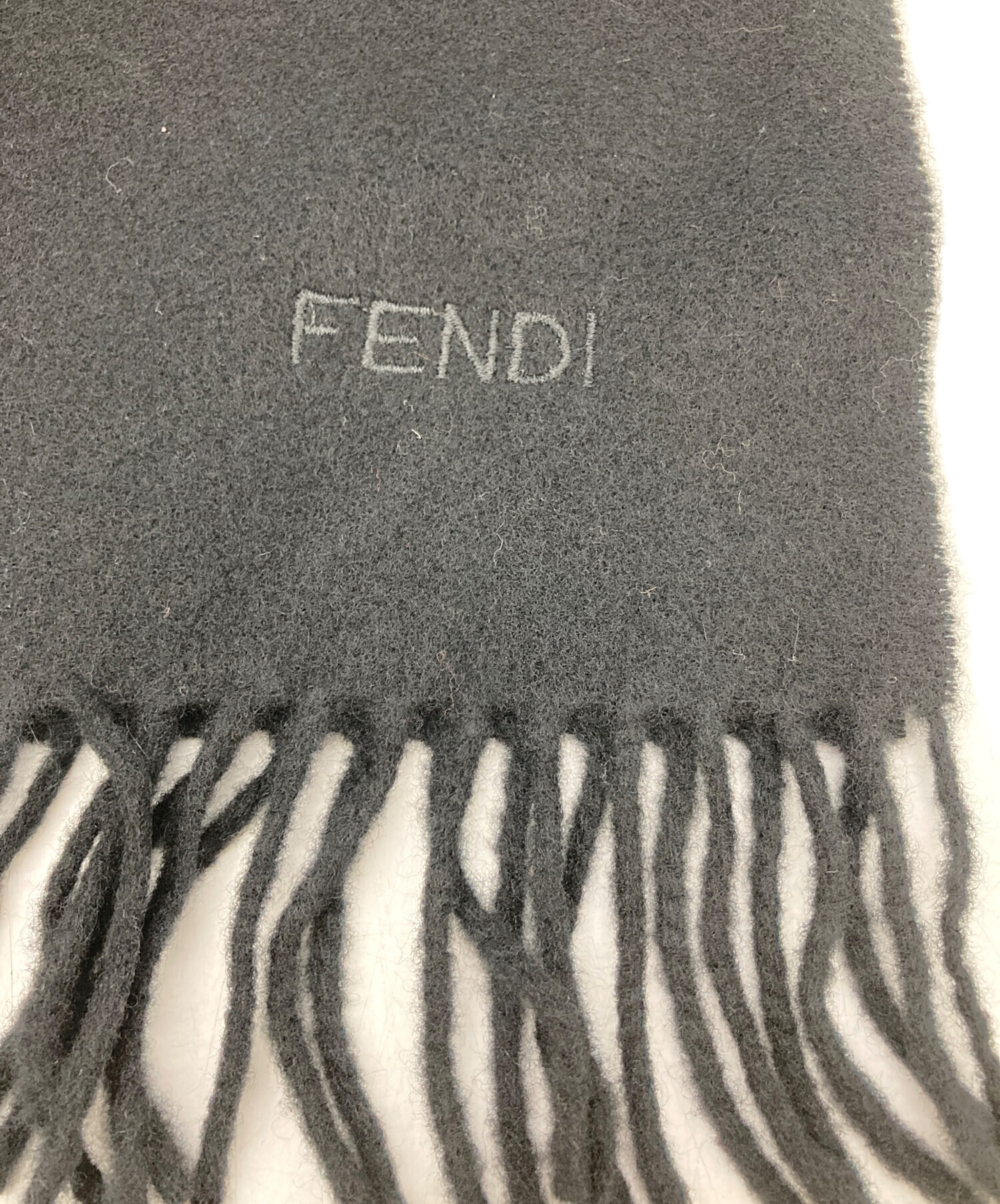 fendi マフラー 中古・古着通販】FENDI (フェンディ) マフラー ブラック｜ブランド