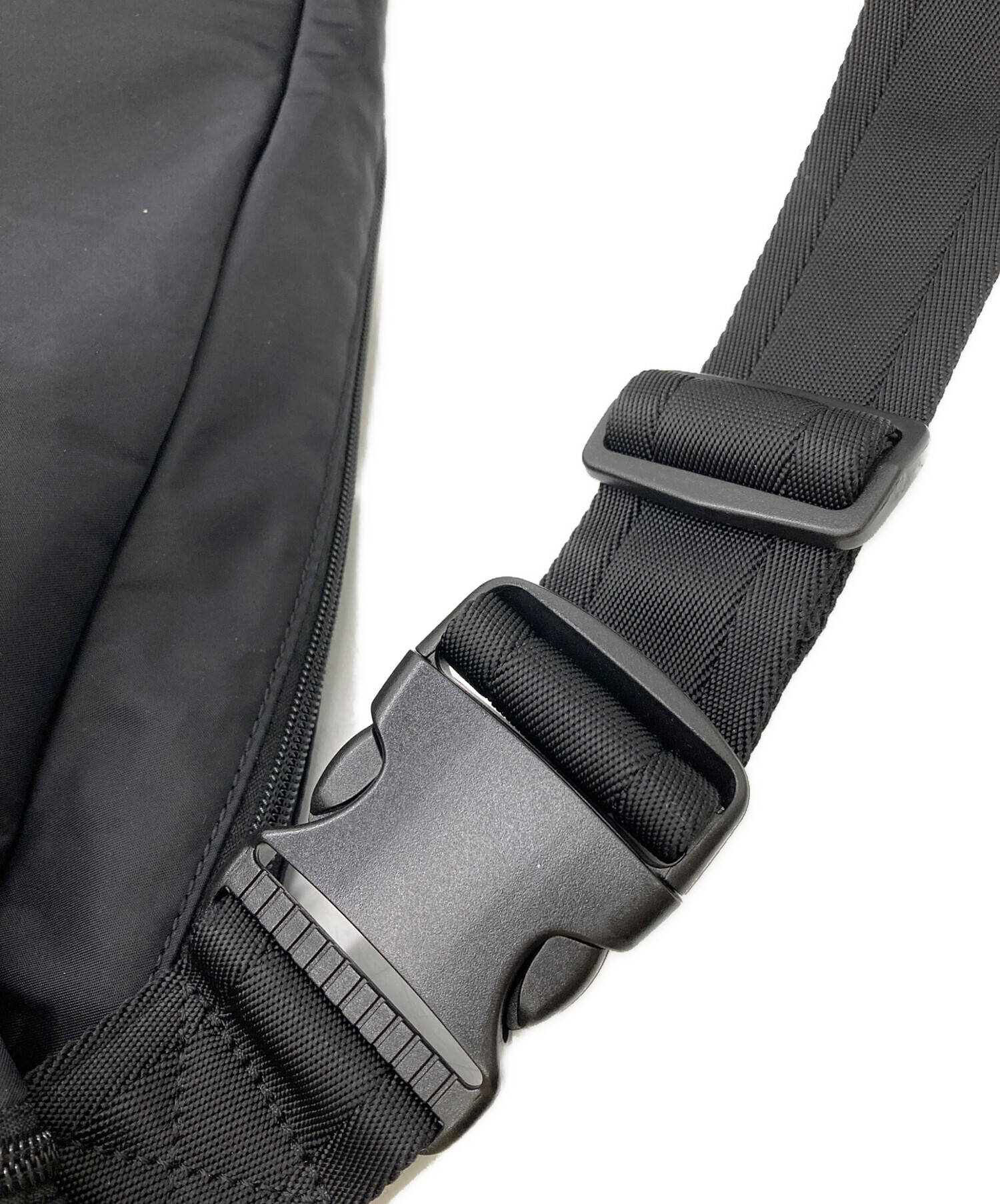 中古・古着通販】DIESEL (ディーゼル) BIGラバータグショルダーバッグ