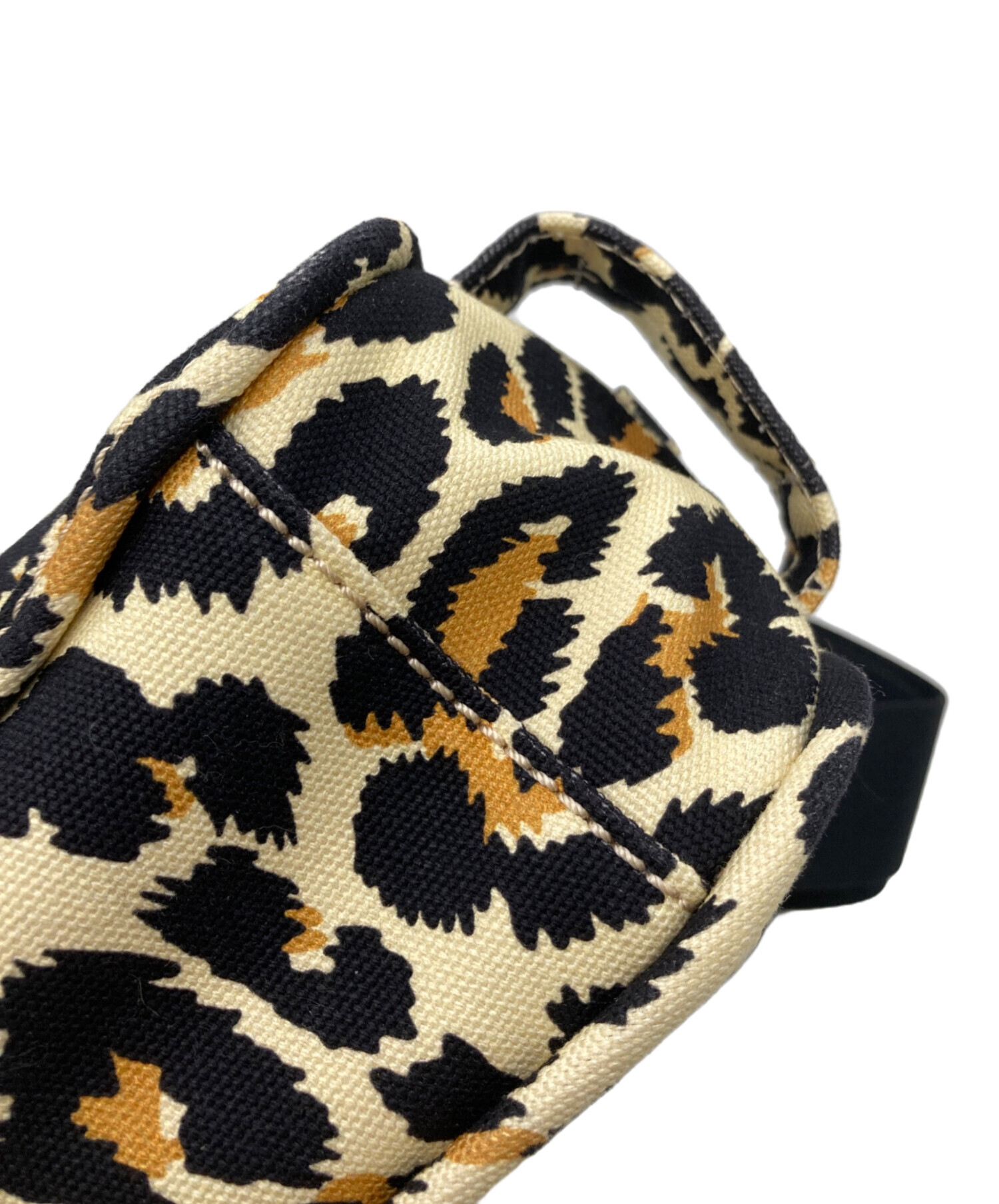 未使用品 MARC JACOBS マークジェイコブス レオパード 豹柄 中古・古着通販】MARC JACOBS (マークジェイコブス) レオパード柄