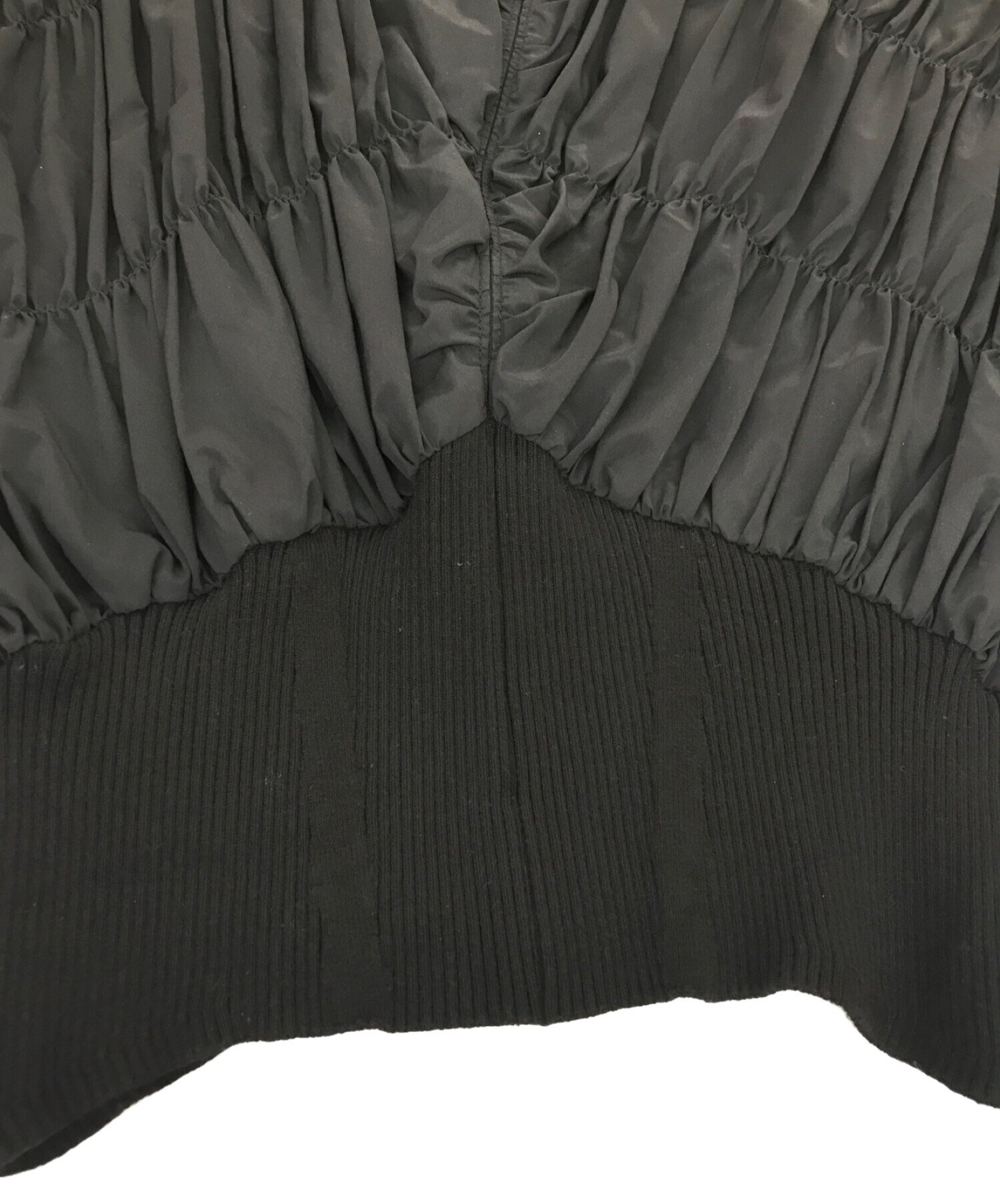 【ネット完売商品】FRAY I.D シャーリングタフタコンビトップス 新作！シャーリングタフタコンビトップス | FRAY I.D | ショップブログ