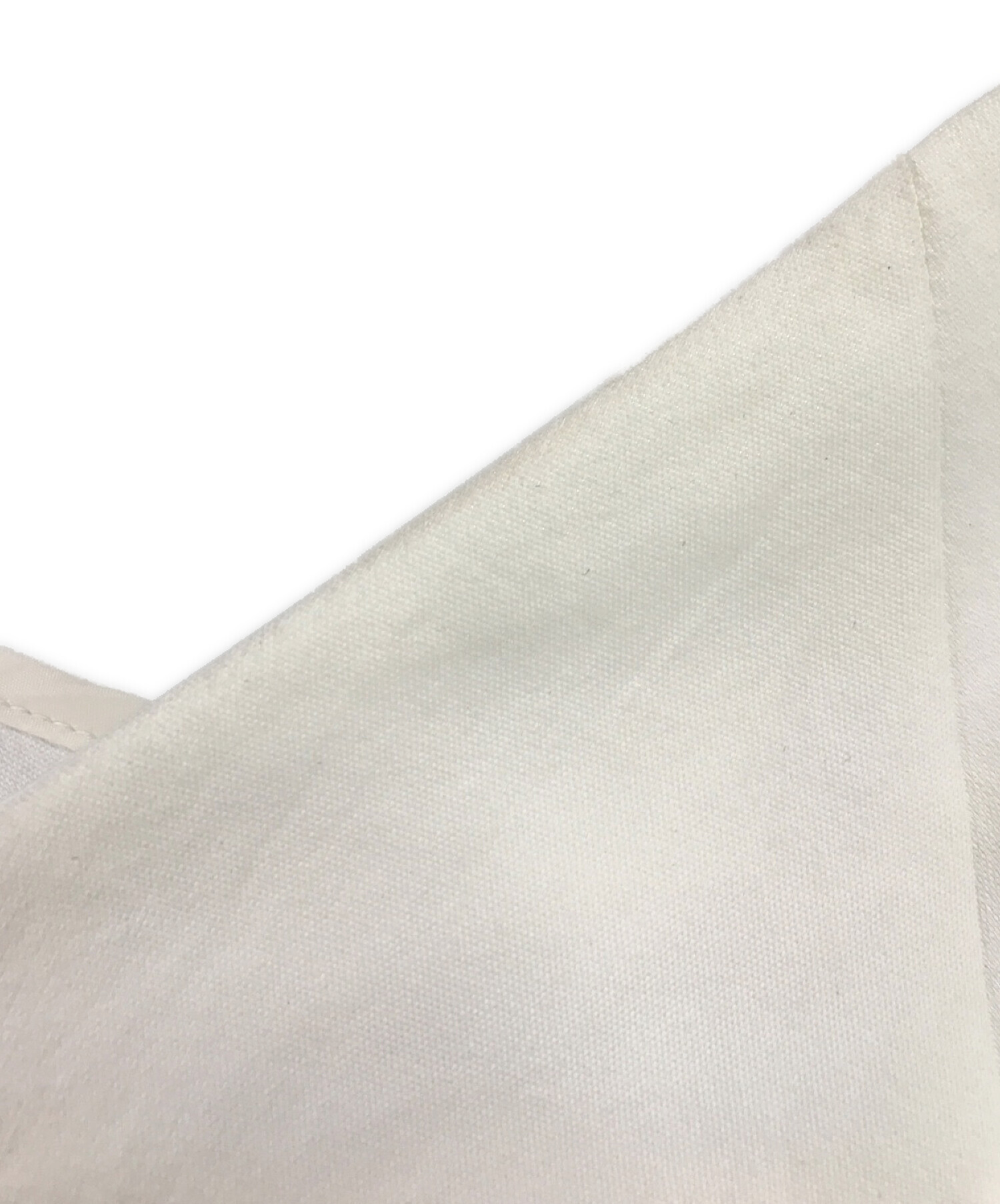 美品 22AW LE PHIL ルフィル バックツイストブラウス 半袖 シャツ F ホワイト レディース 古着 中古 USED 美品 22AW LE PHIL ルフィル バックツイストブラウス 半袖 シャツ F