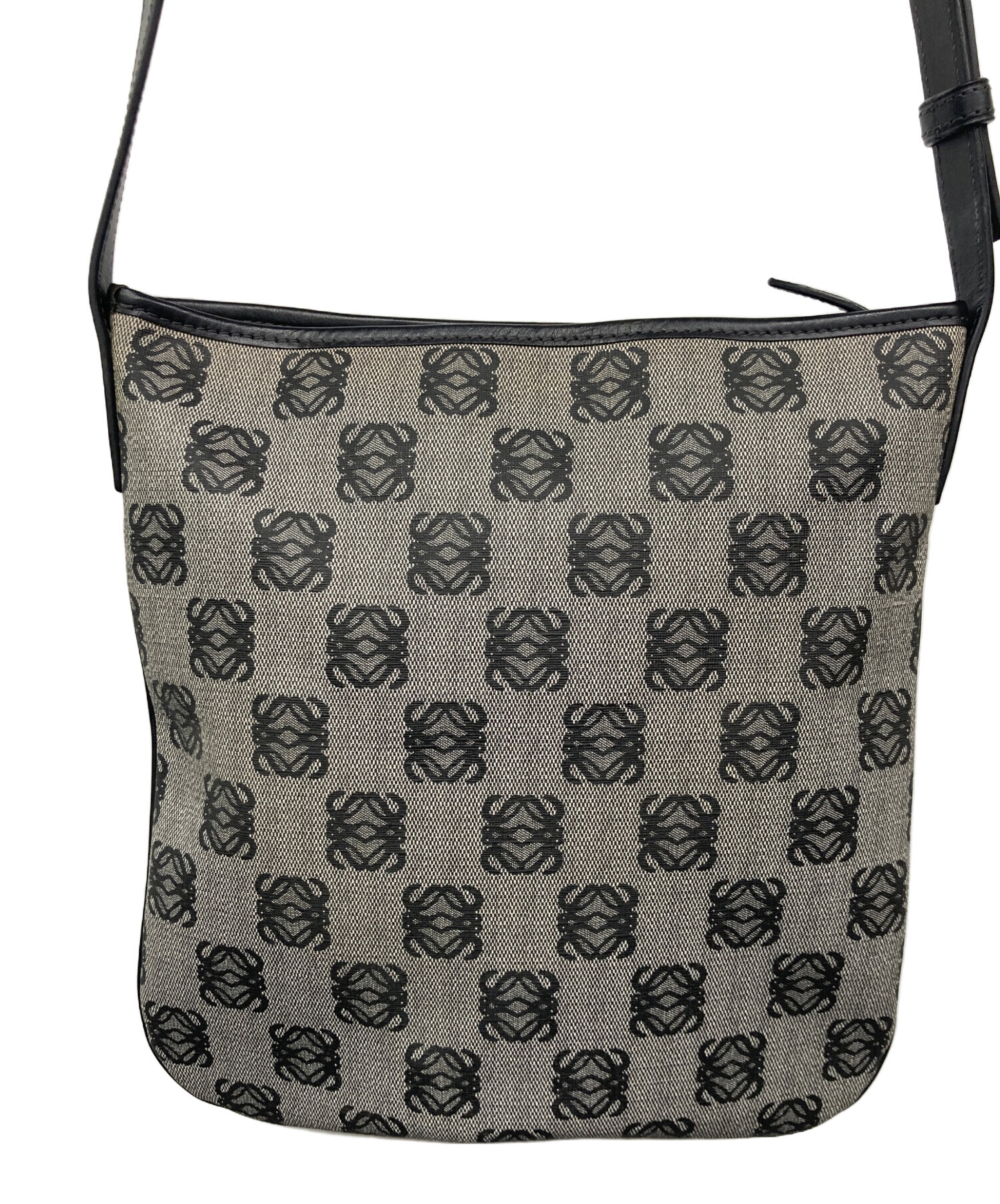 ロエベ アナグラム ショルダーバッグ レディース 【中古】 LOEWE - ロエベ LOEWE アナグラム ショルダーバッグ バッグ レザー