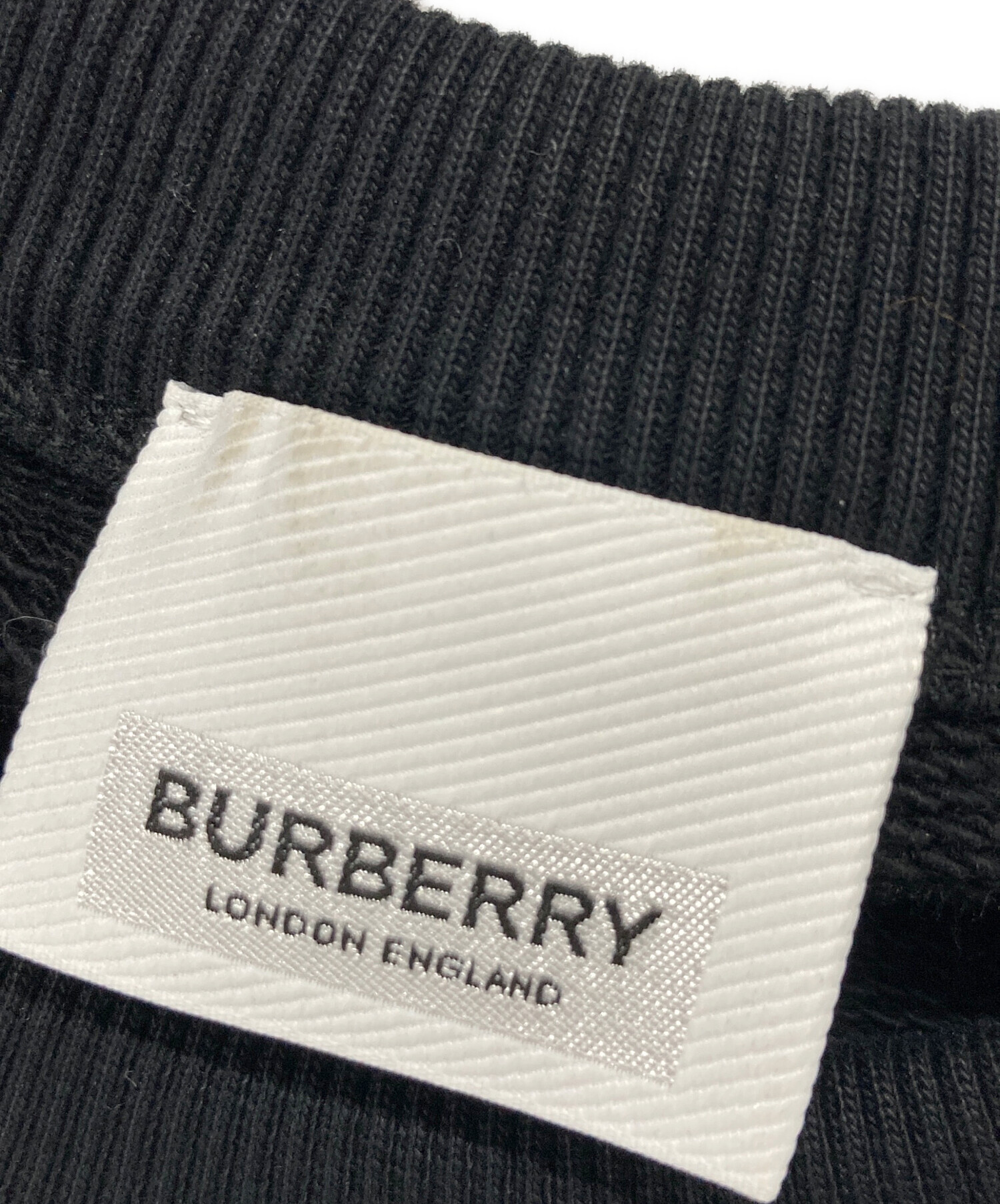 美品 希少 バーバリーロンドンイングランド グラフィティプリント スウェット S 美品 希少 バーバリーロンドンイングランド グラフィティプリント