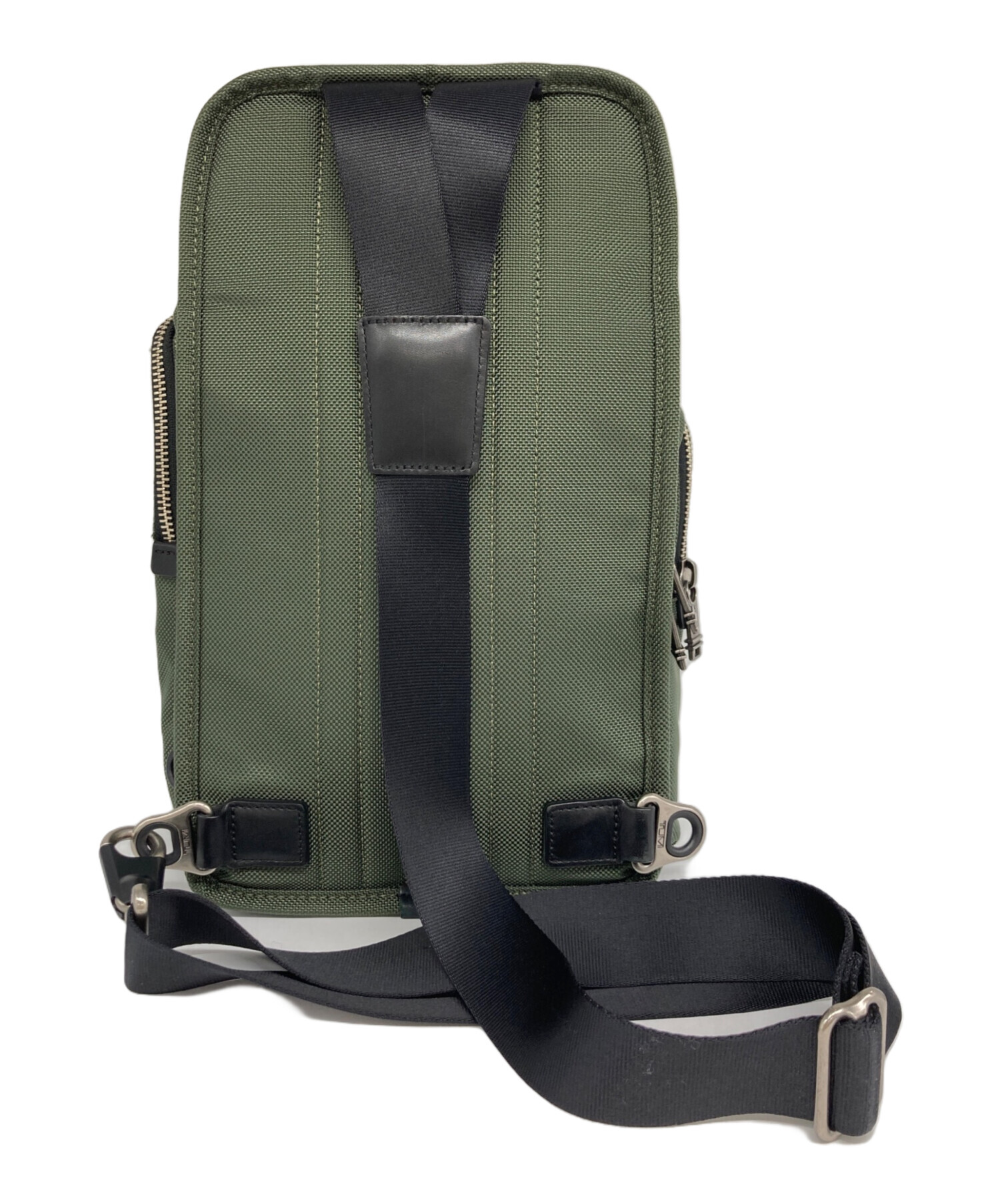 中古・古着通販】TUMI (トゥミ) スリング ボディバッグ グリーン