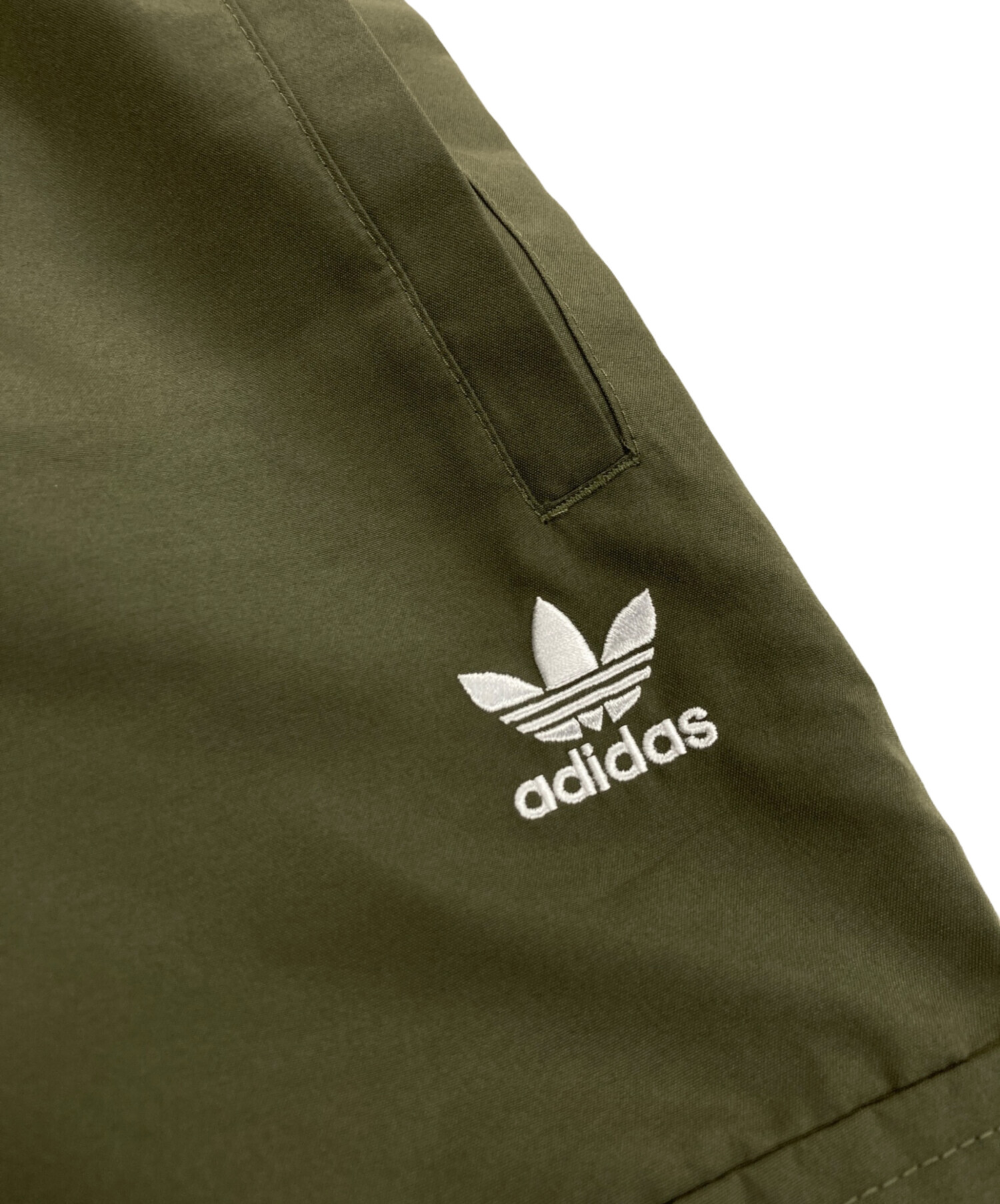 adidas カーゴパンツ カーキ S adidas（アディダス） カーゴパンツ カーゴパンツ / アディダス