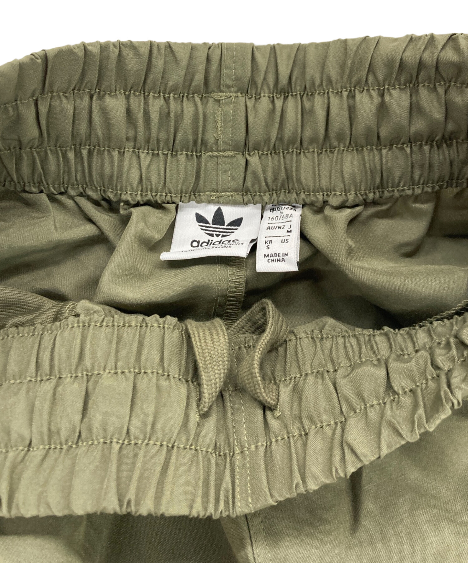 中古・古着通販】adidas (アディダス) カーゴパンツ カーキ サイズ:S