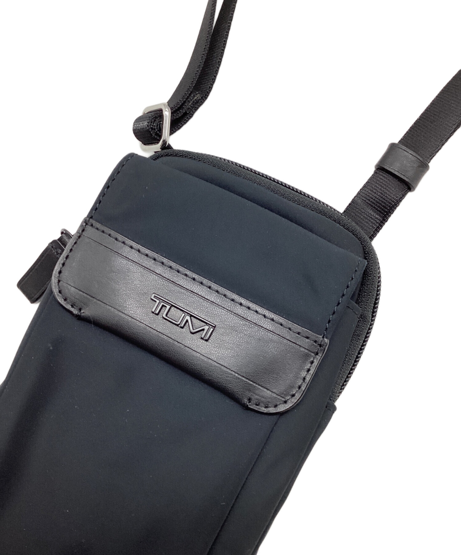 中古・古着通販】TUMI (トゥミ) ショルダーポーチ ブラック｜ブランド 