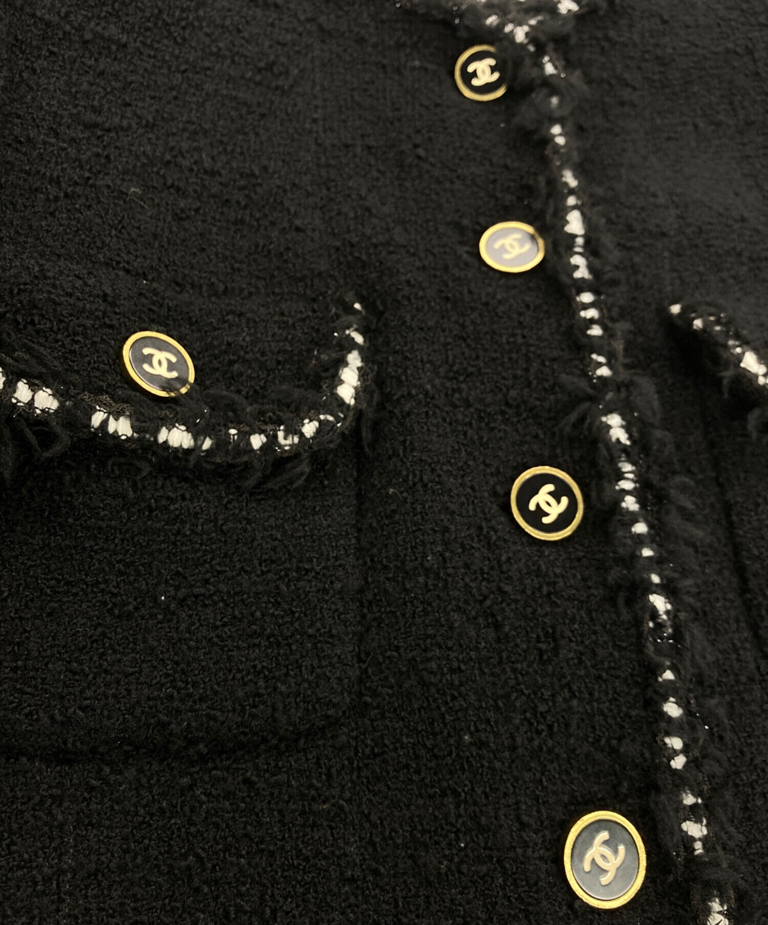 中古・古着通販】CHANEL (シャネル) ココマークボタンボタンデザイン