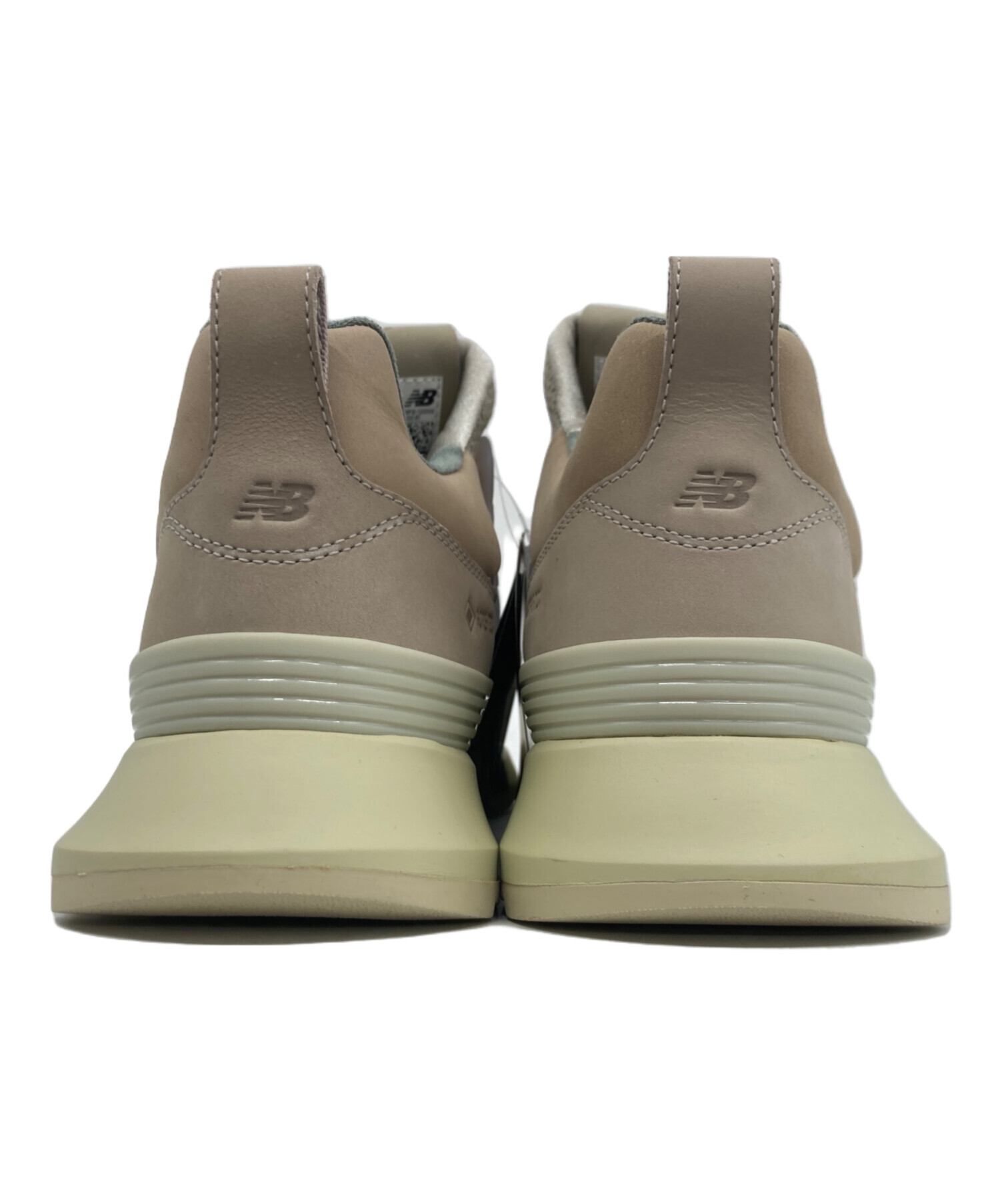 New Balance AURALE スエードシューズ ベージュ New Balance AURALE