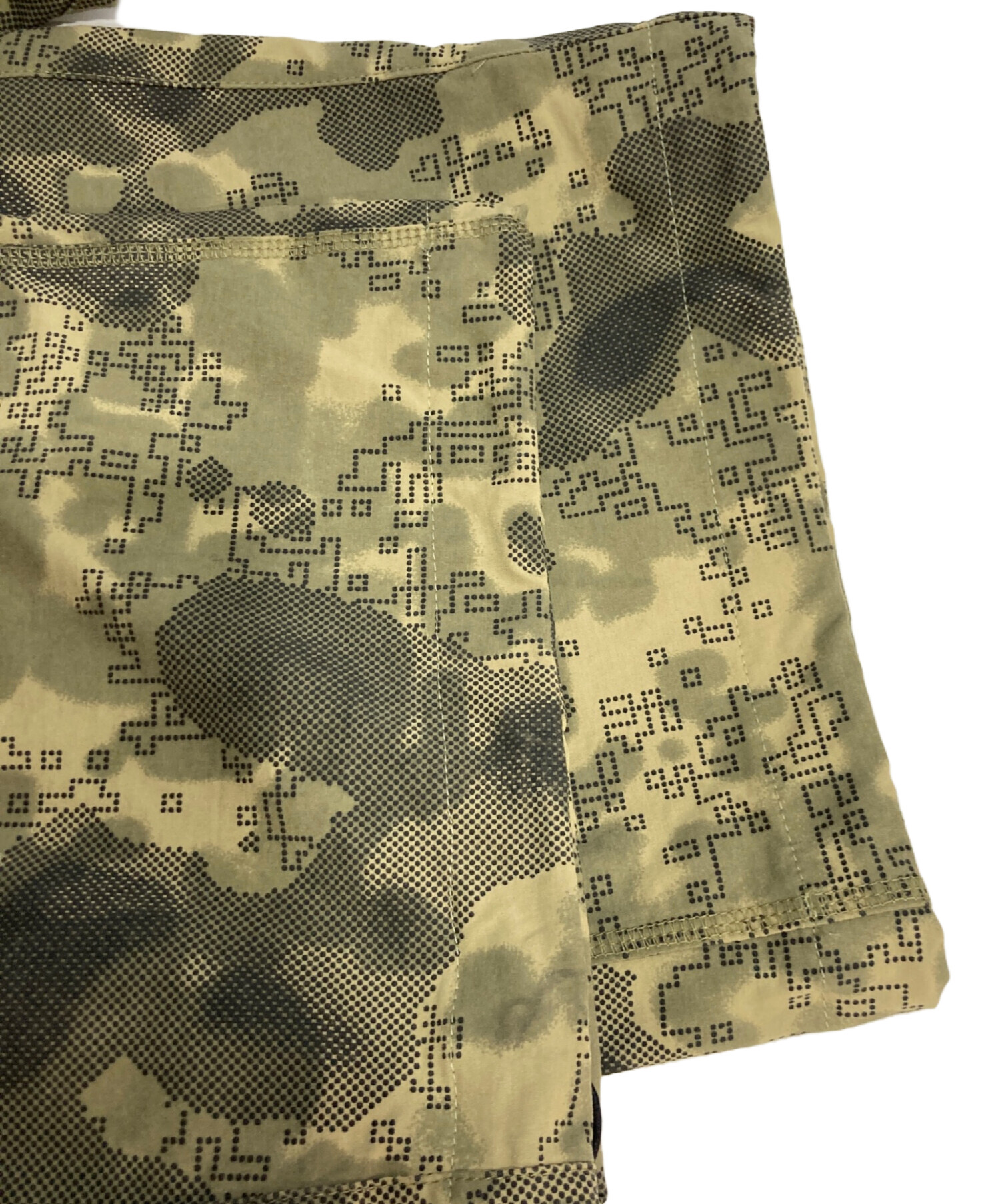 中古・古着通販NIKE (ナイキ) カモ柄 ナイロンパンツ ベージュ