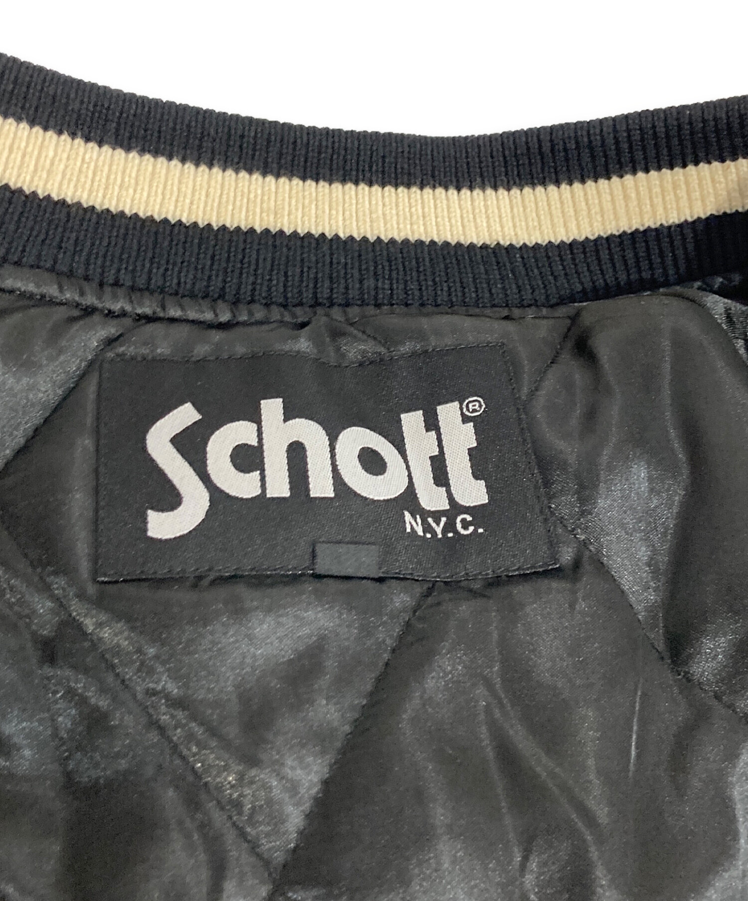 Schott 刺繍入りスカジャン Mサイズ 中古・古着通販】Schott (ショット) スター刺繍サテンスカジャン