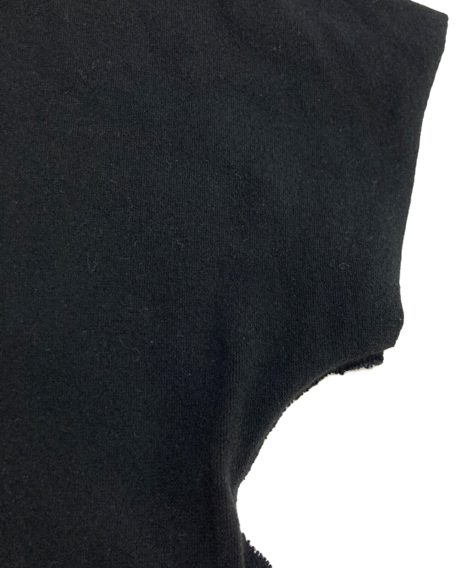 中古・古着通販】ISSEY MIYAKE (イッセイミヤケ) ノースリーブニット