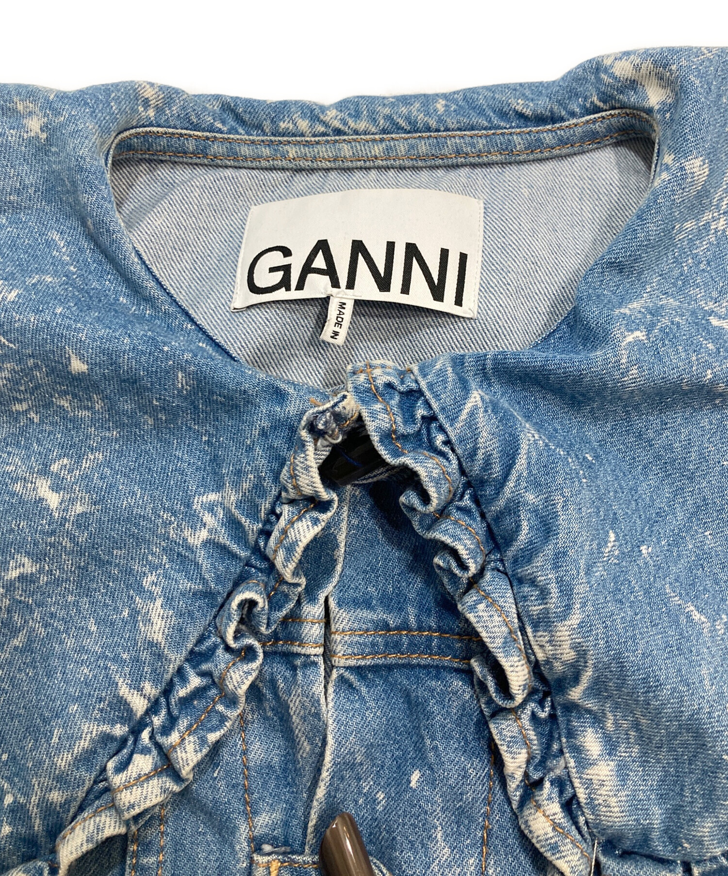 中古・古着通販】GANNI (ガニー) フリルデニムジャケット ブリーチ加工