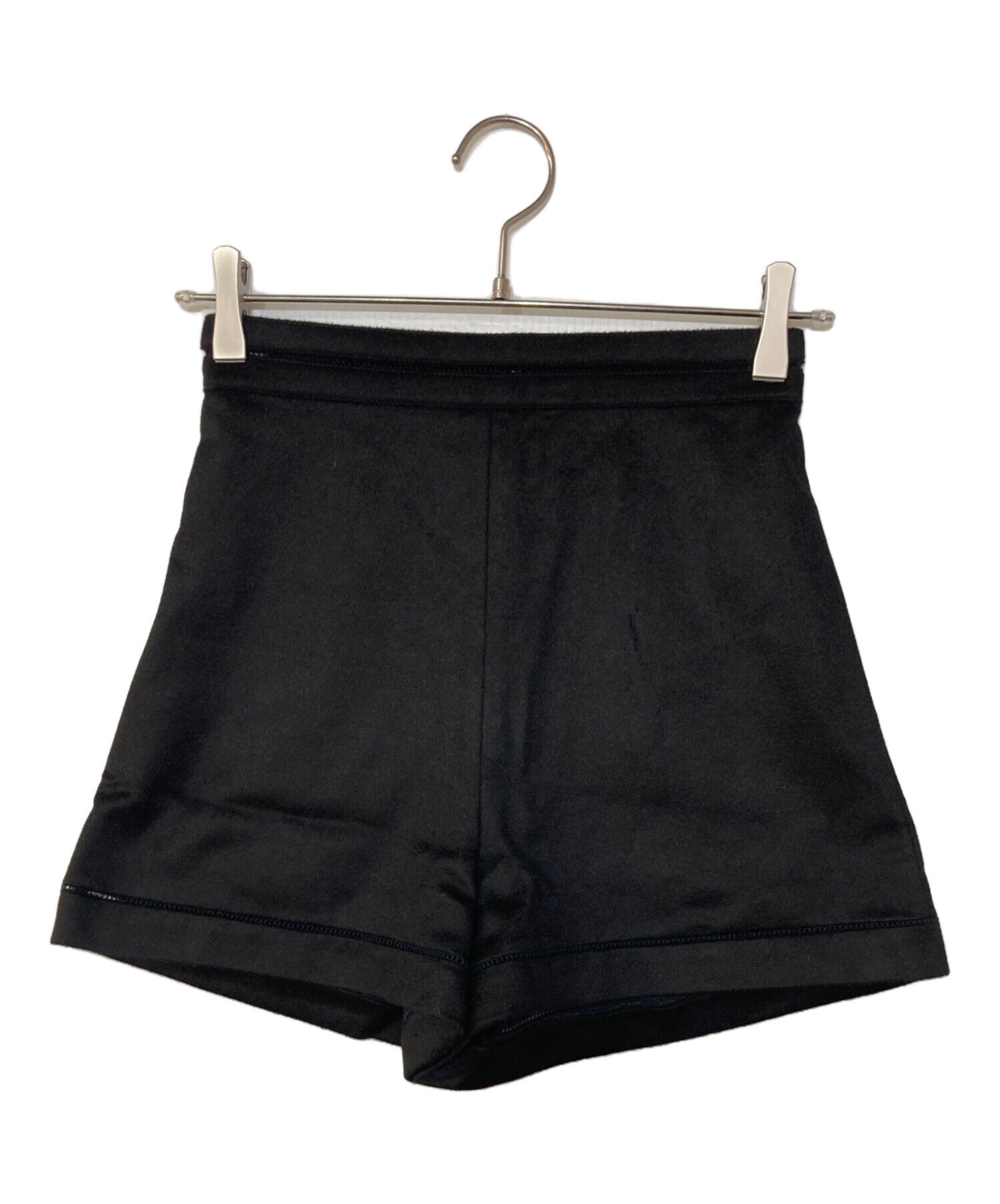MAXMARA ショートパンツ 中古・古着通販】MaxMara (マックスマーラ) キャメルショートパンツ