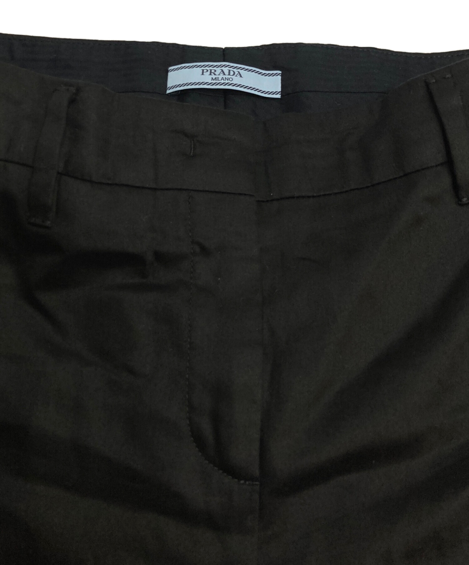 プラダ スラックス ブラック サイズ48 センタープレス 中古・古着通販】PRADA (プラダ) センタープレステーパードスラックス